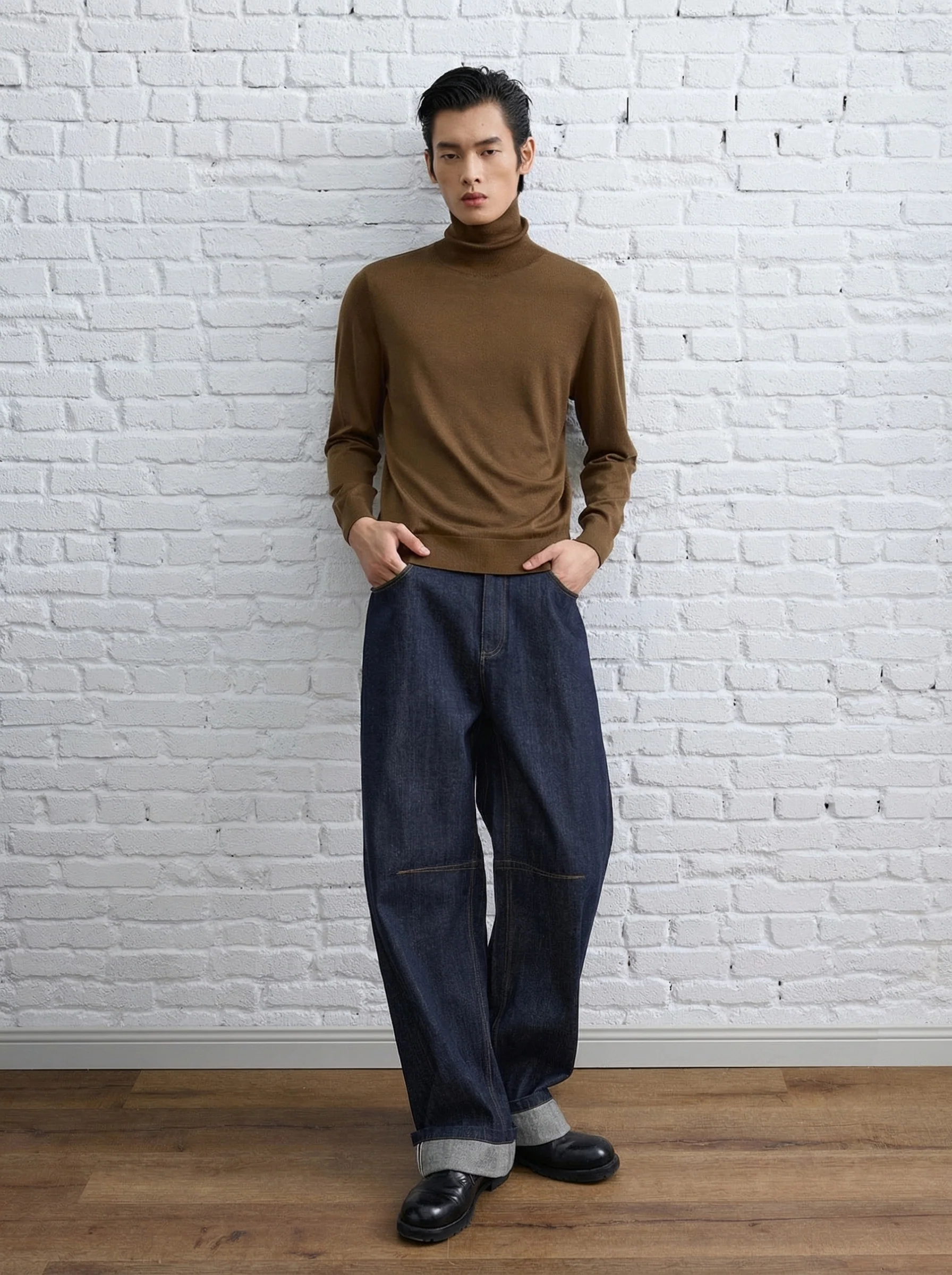100S Mercerized Wool Turtleneck Sweater - Image 2
