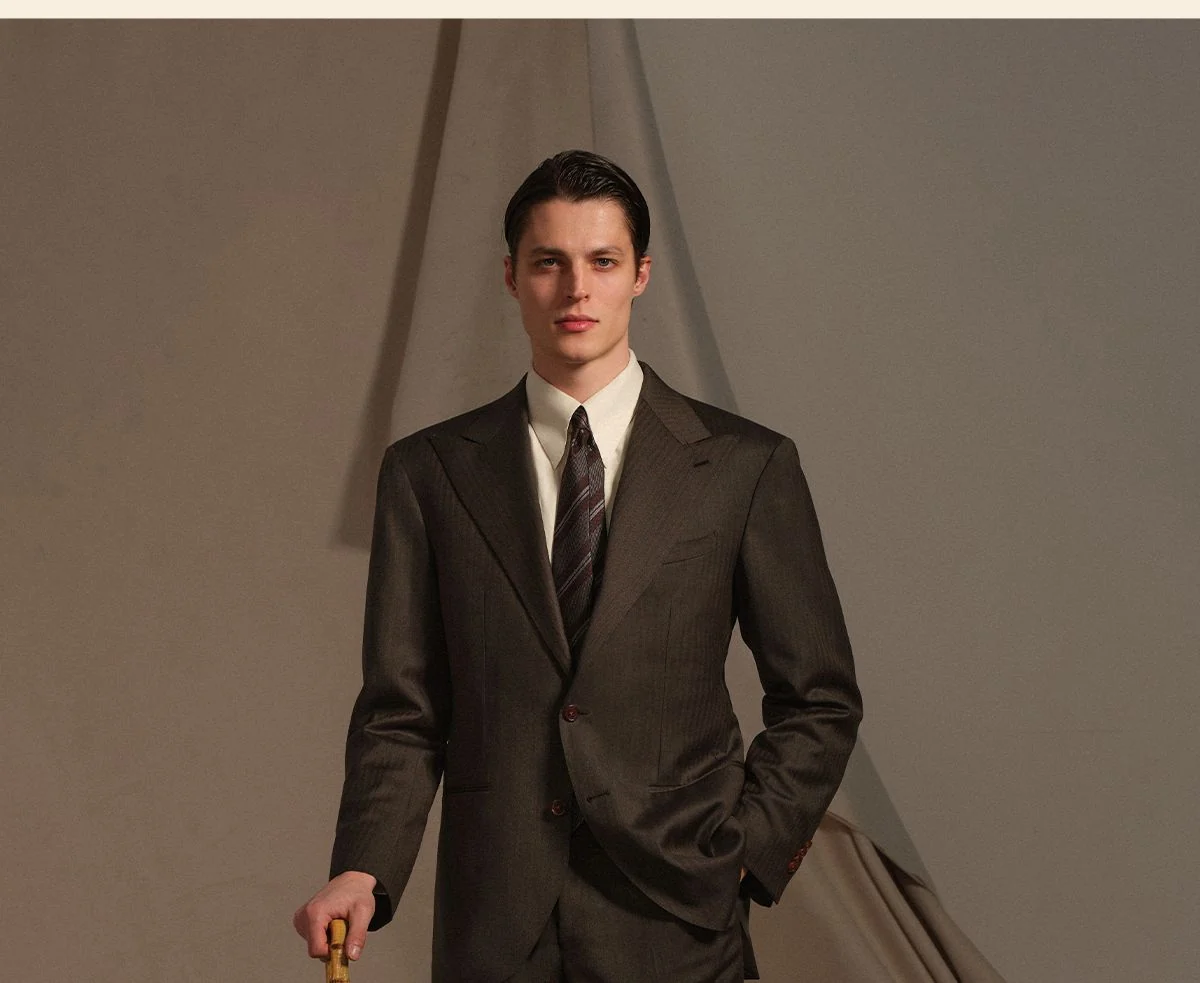 120S Pure Wool Herringbone Suit - Image 4