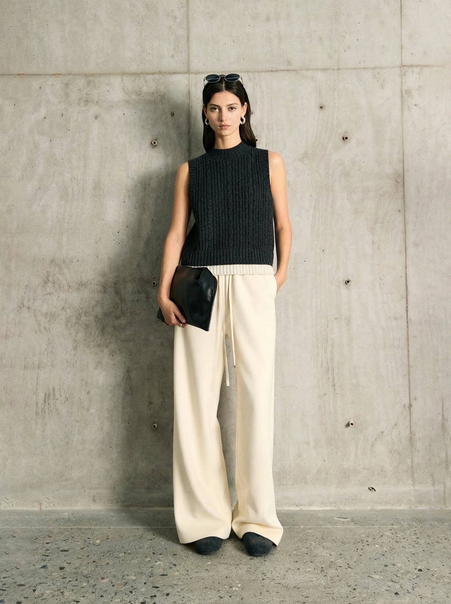 3D Cable Wool Mock-Neck Vest - Image 3