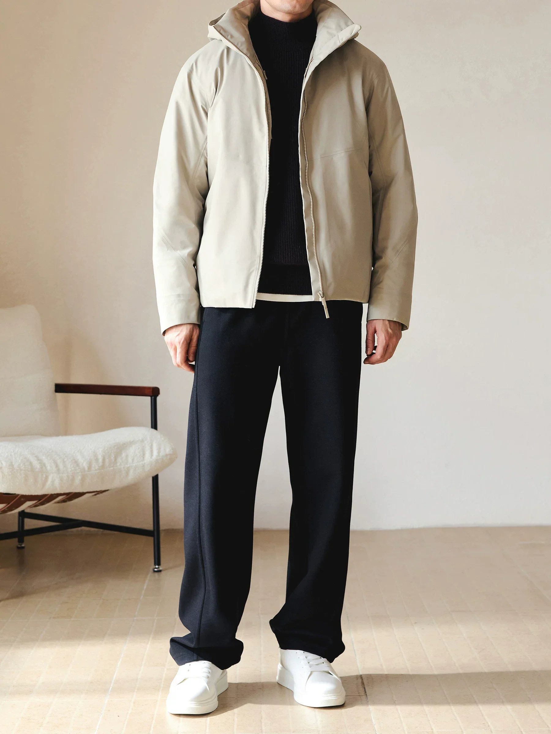 800 Fill Hooded Down Jacket