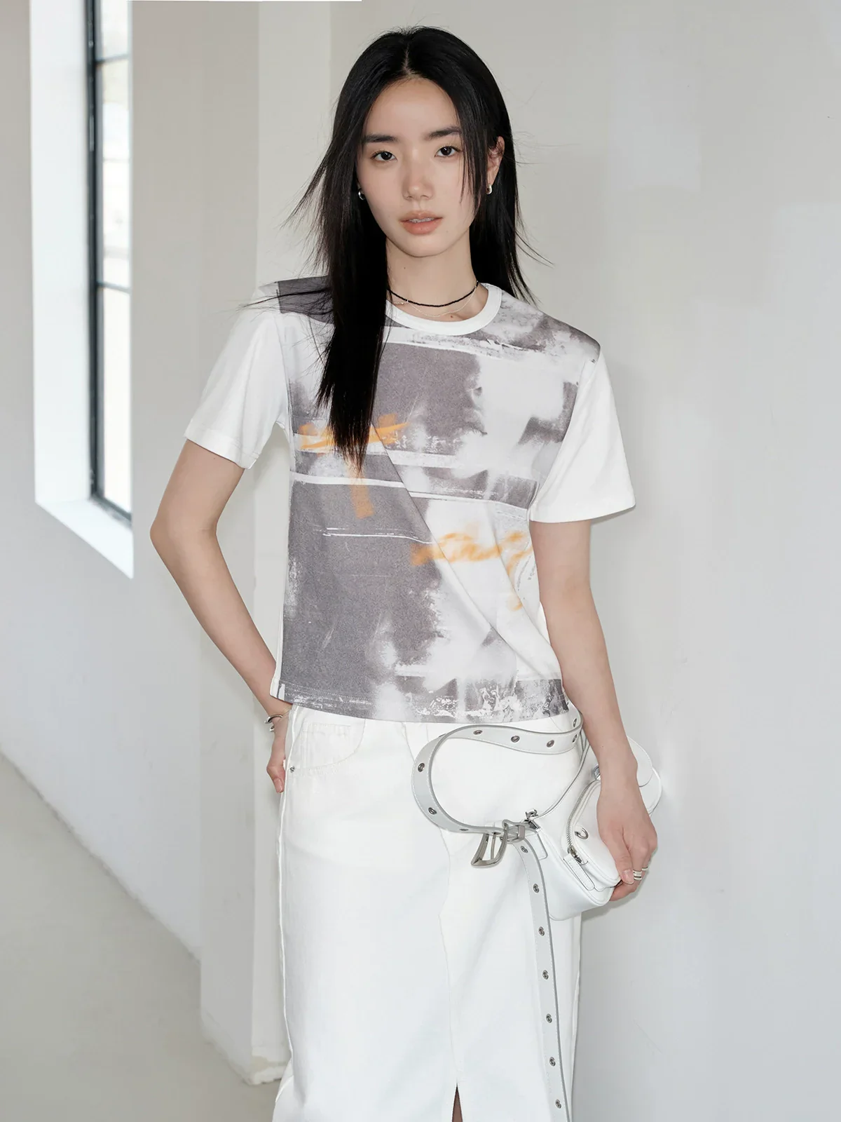 Abstract Print Crewneck Tee - Image 5