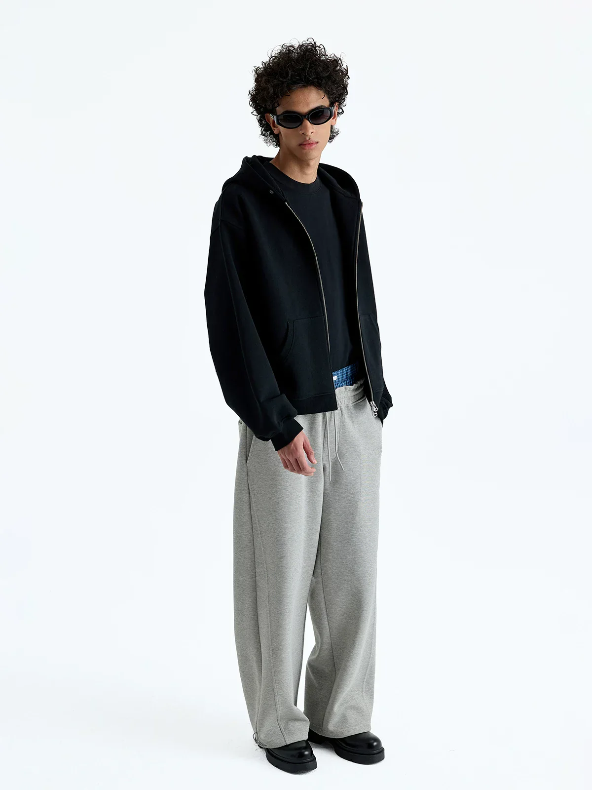 Air-Layer Check Waistband Wide-Leg Sweatpants - Image 2