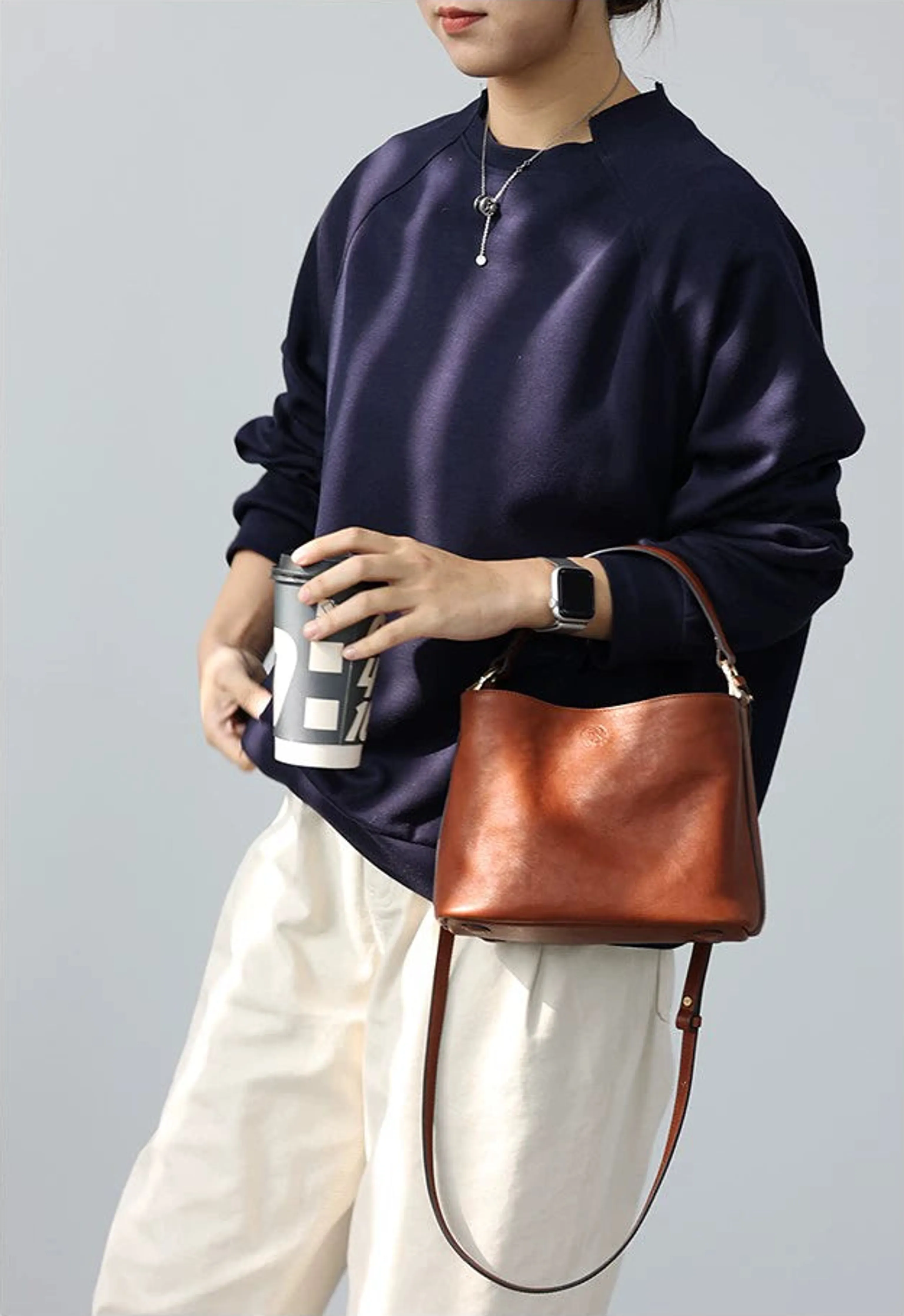 All-Season Leather Crossbody Bucket Bag - Image 7