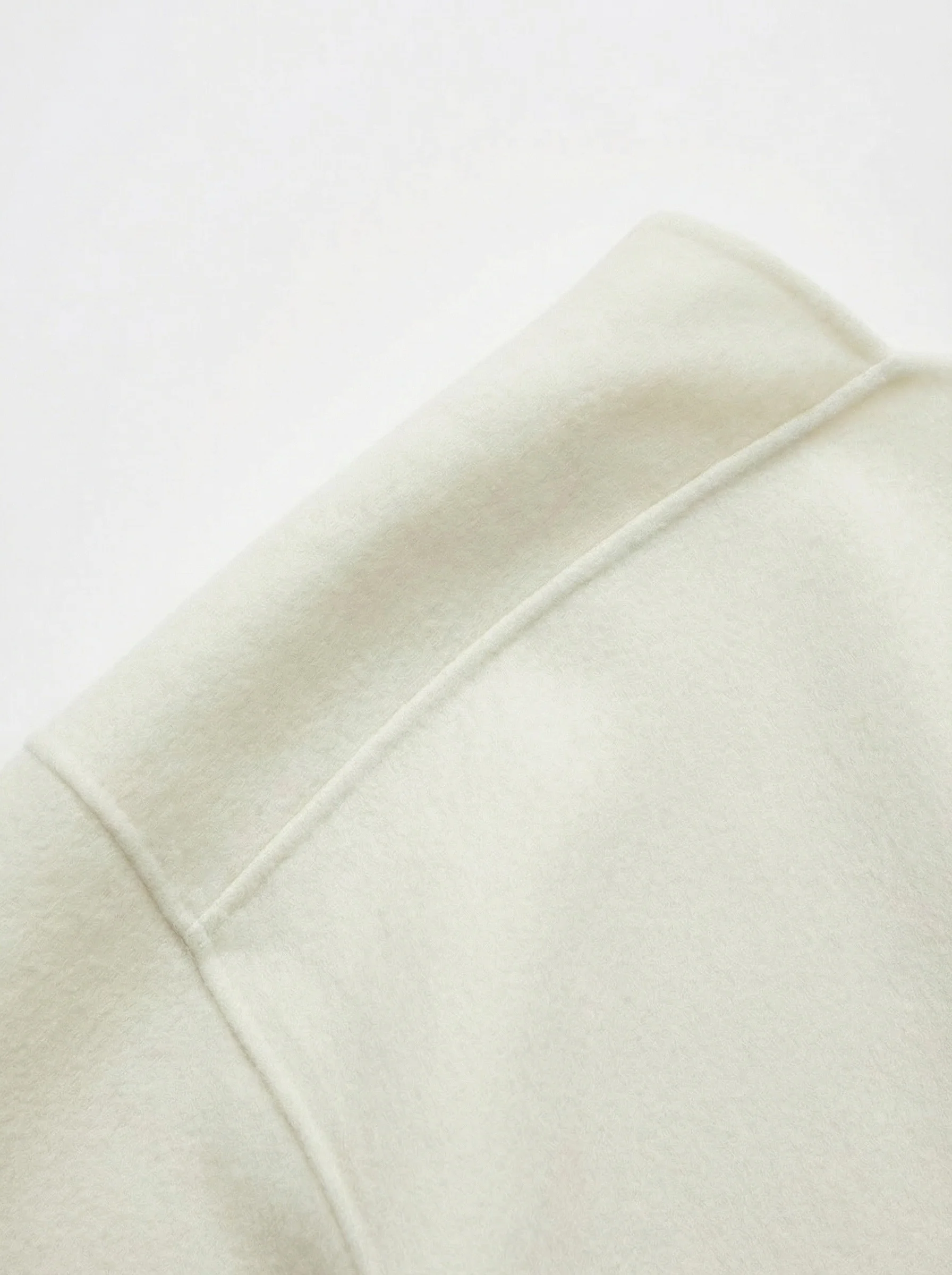 Alxa Double-Faced Cashmere Wool Cape - Image 3