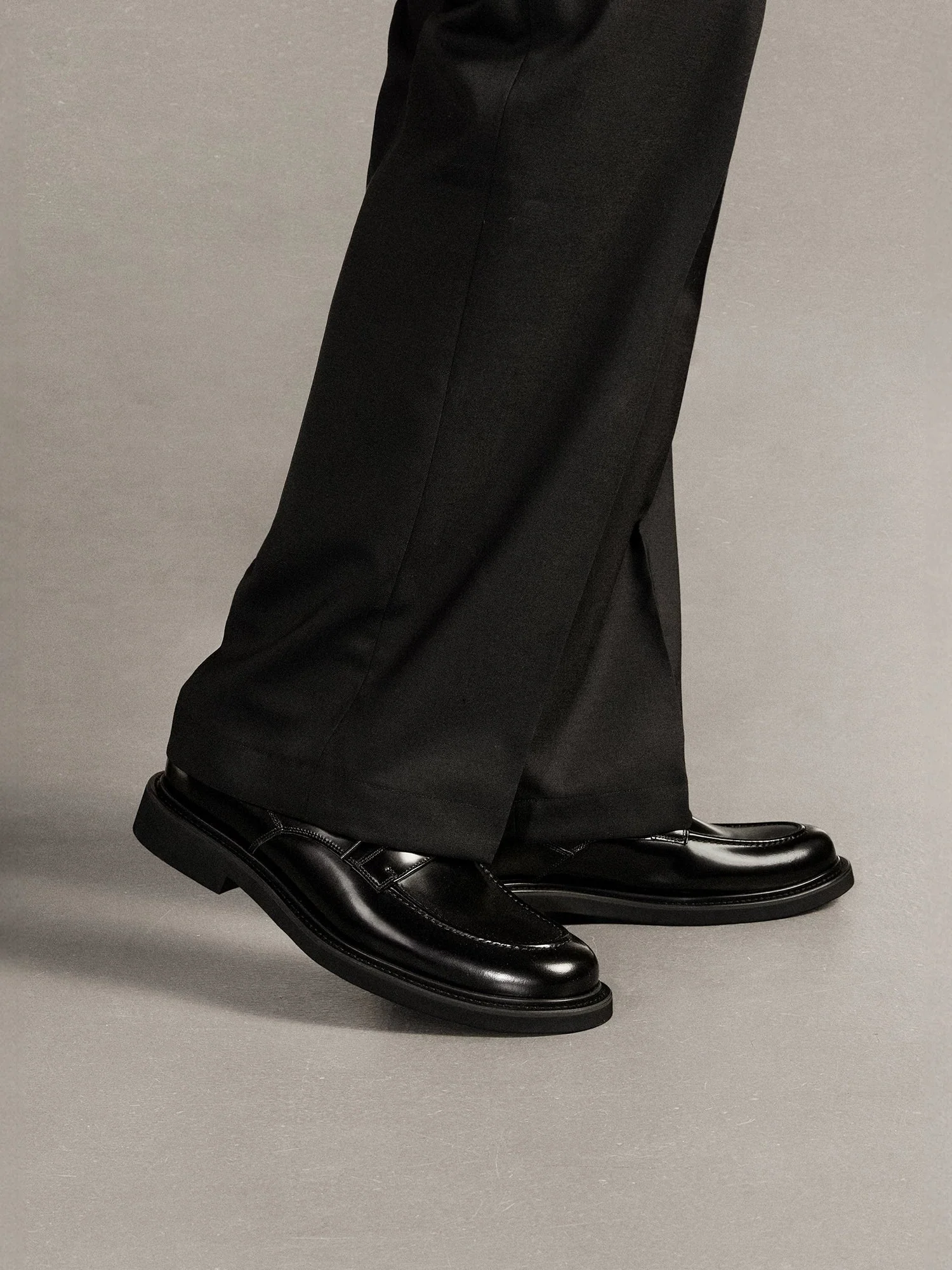 Apron-Toe Lift Derby - Image 3