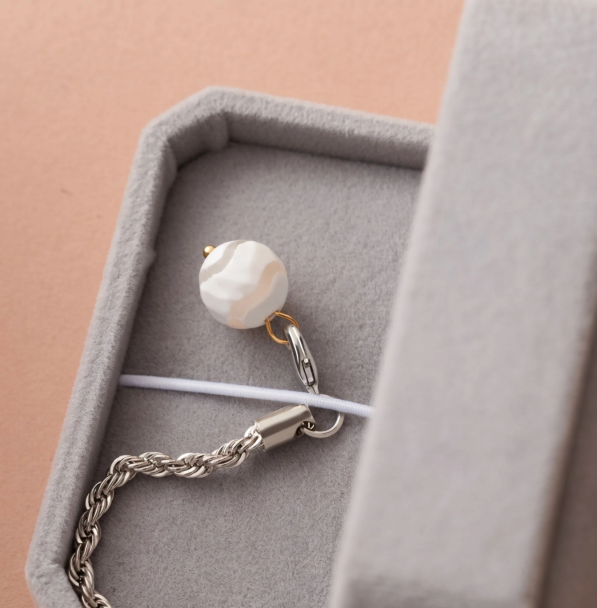 Beaded Lapel Chain - Image 3