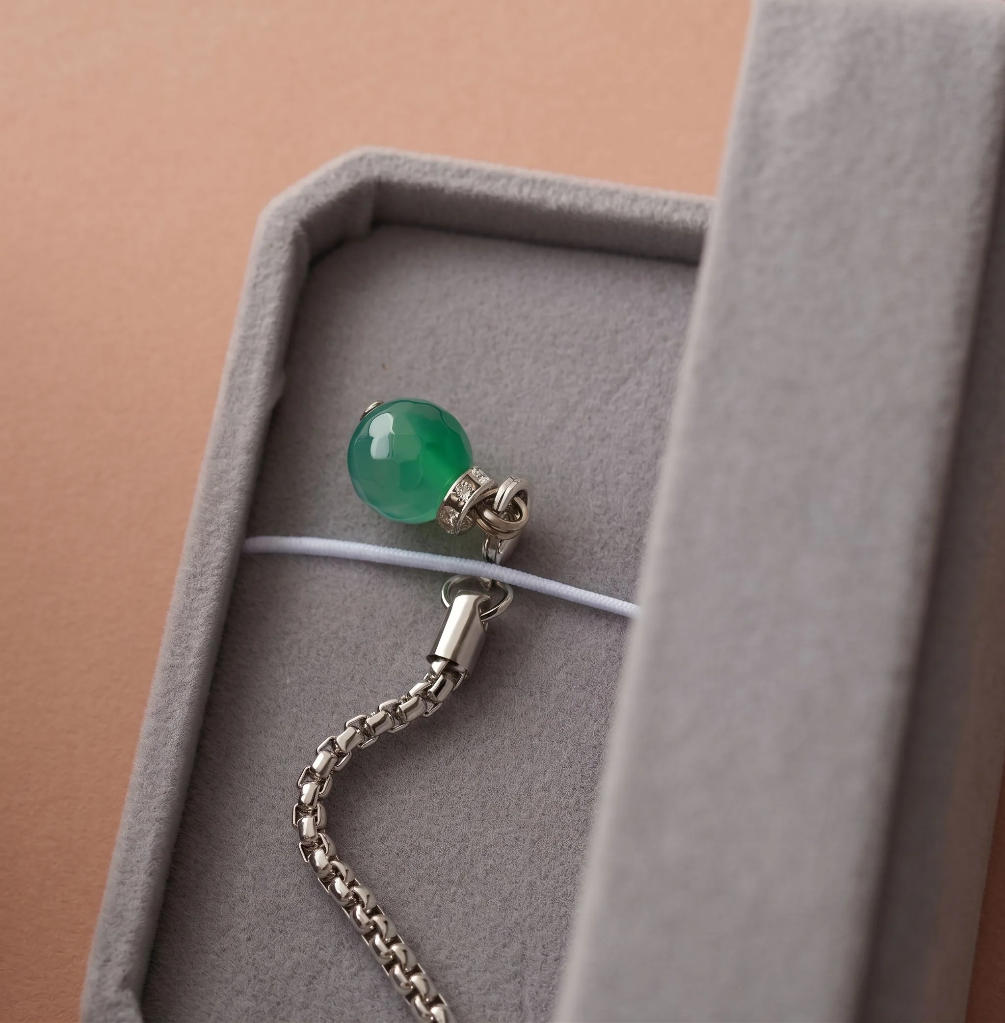 Beaded Lapel Chain - Image 5