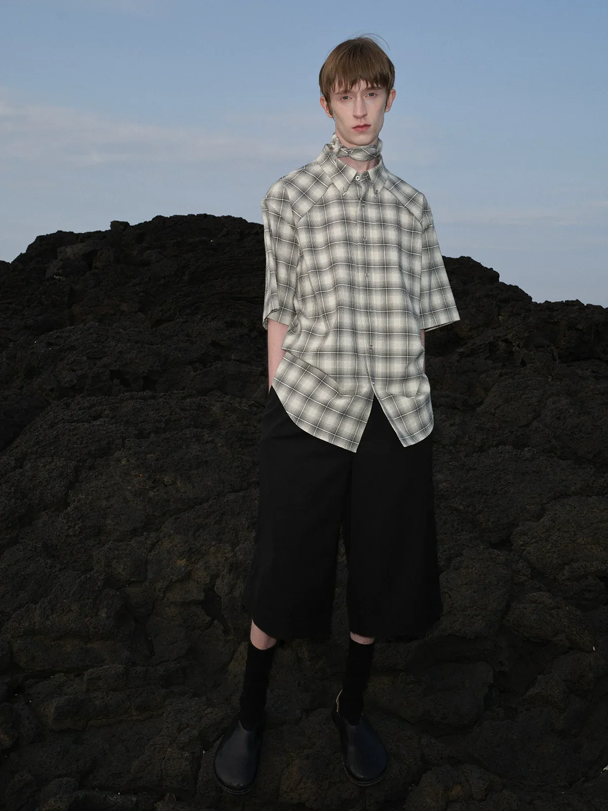 Black and White Seersucker Check Short-Sleeve Shirt - Image 3