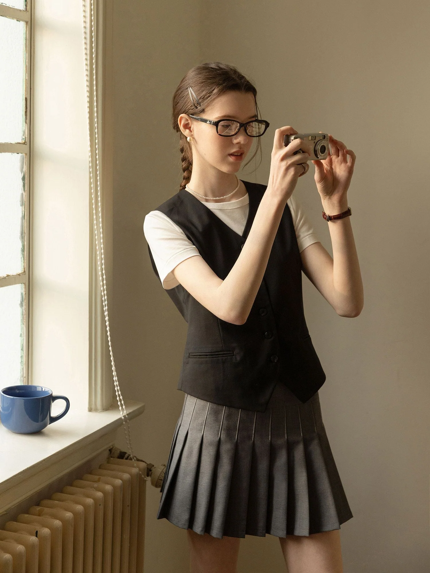 Black Buttoned Vest - Image 2