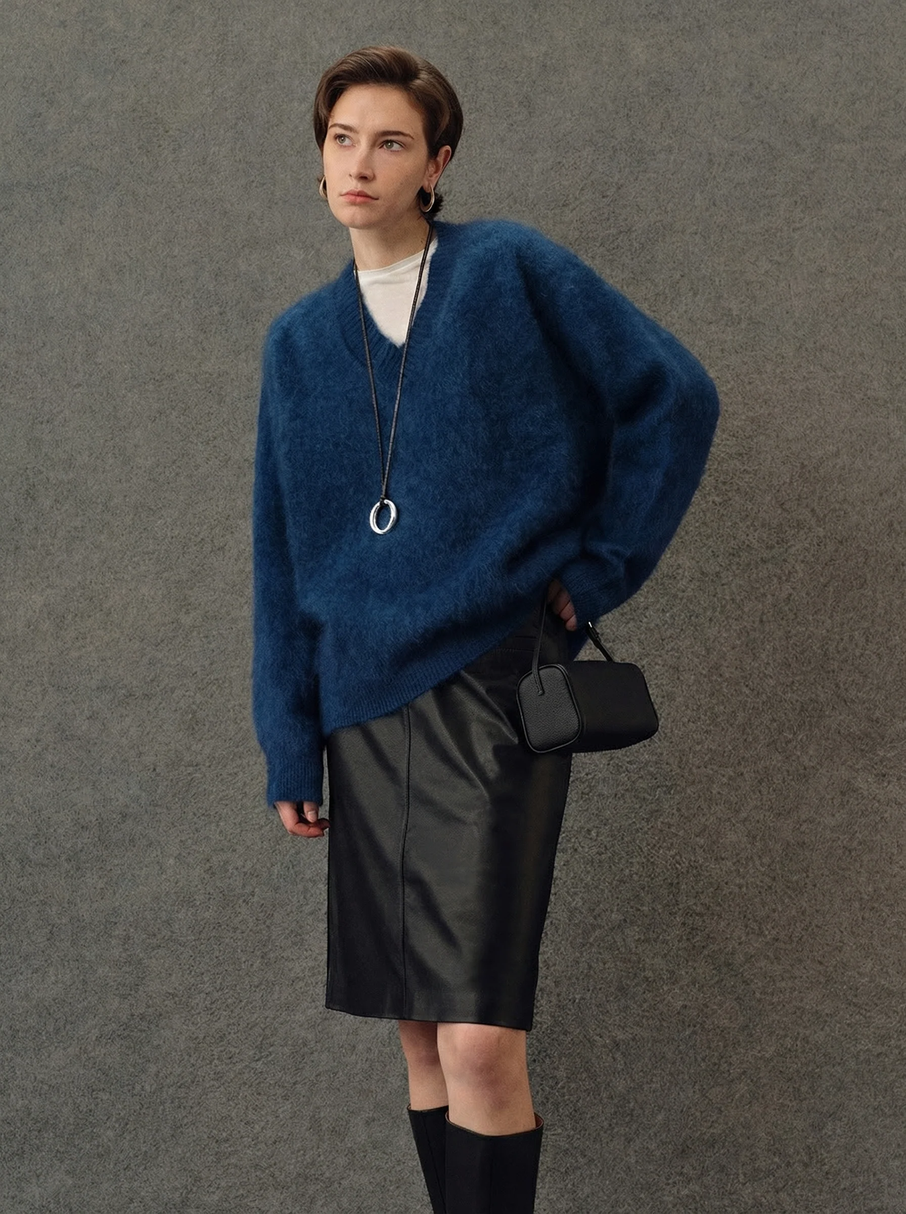 Black Sheepskin High-Waist Straight Skirt - Image 4