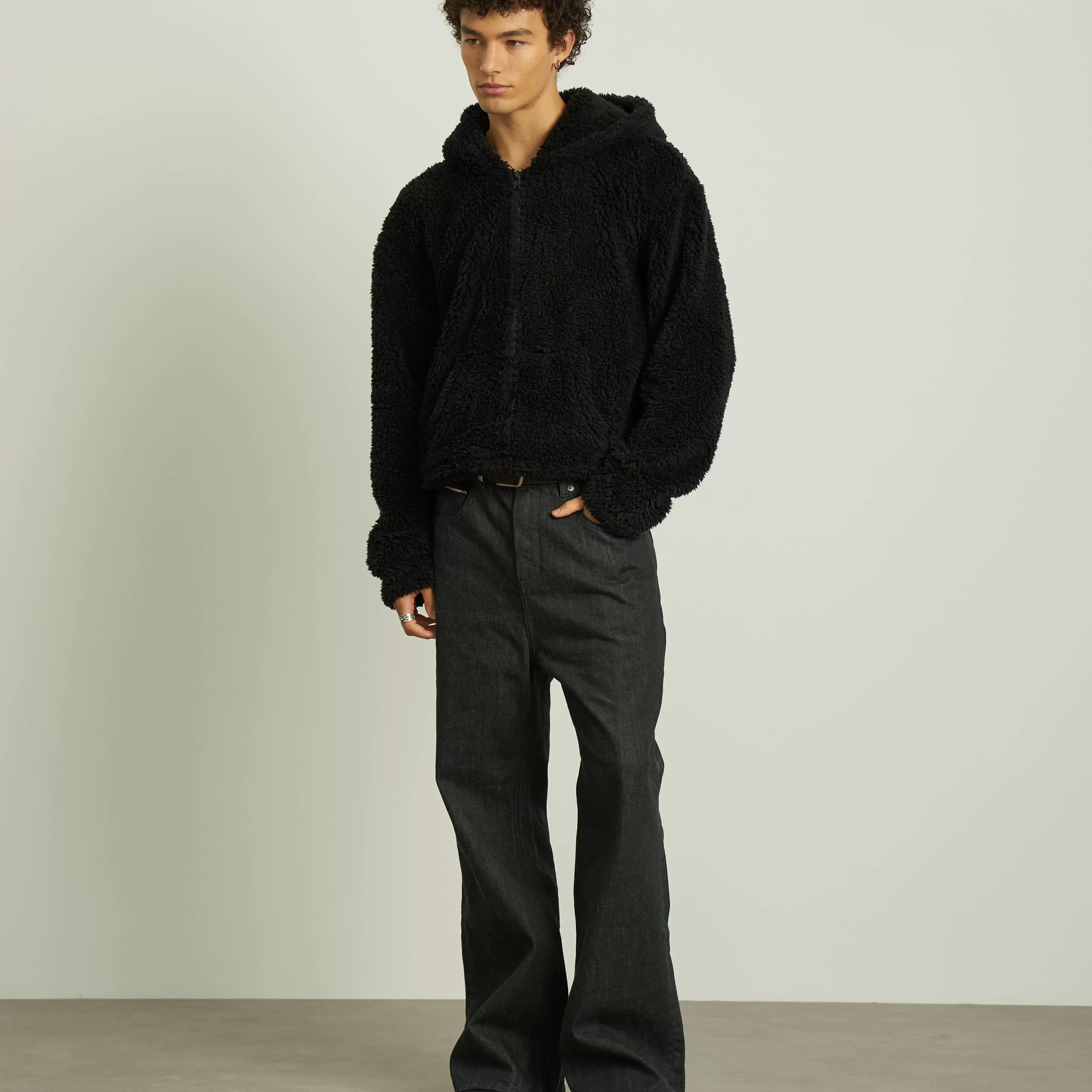 Black Wide-Leg Jeans - Image 4