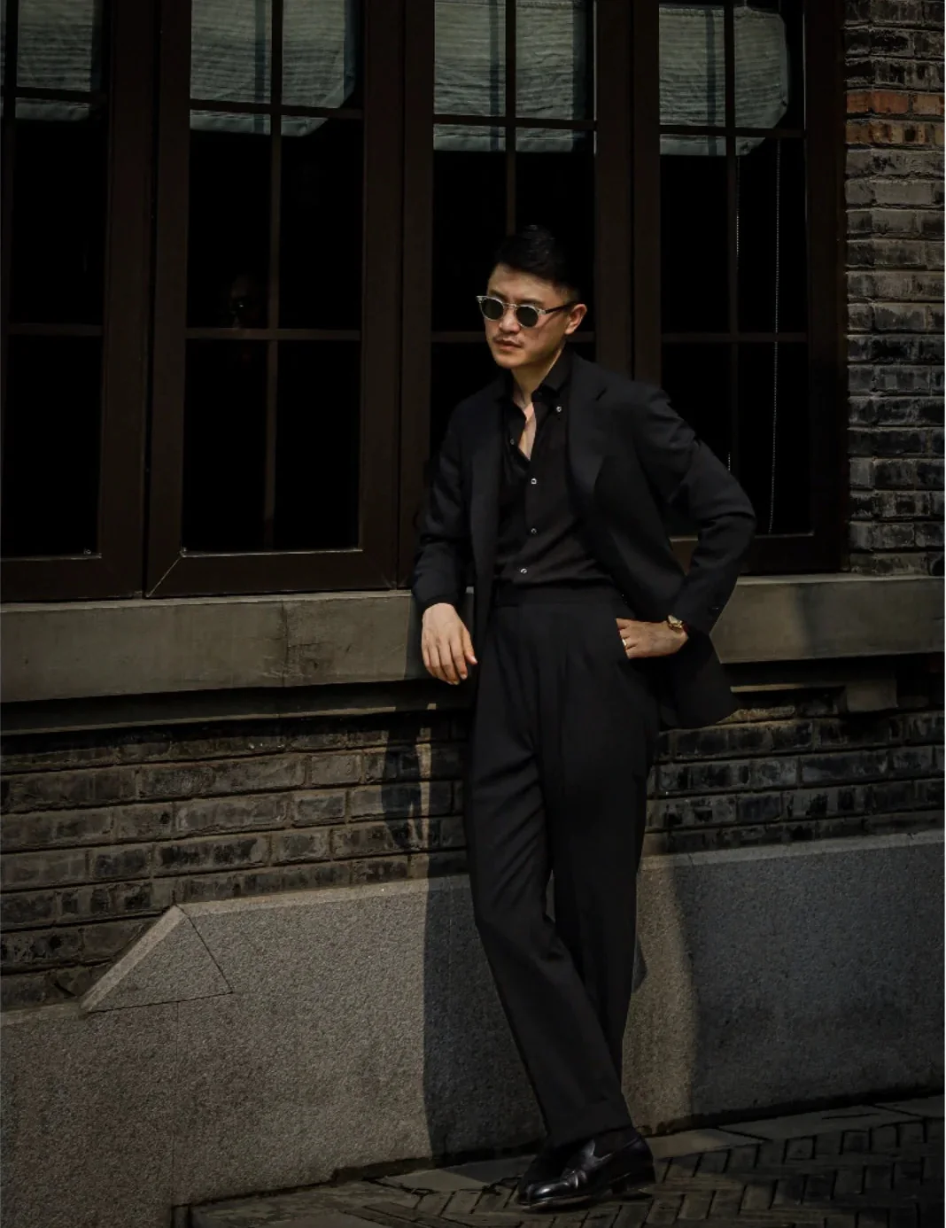 Black Wool Single-Breasted Blazer - Image 3