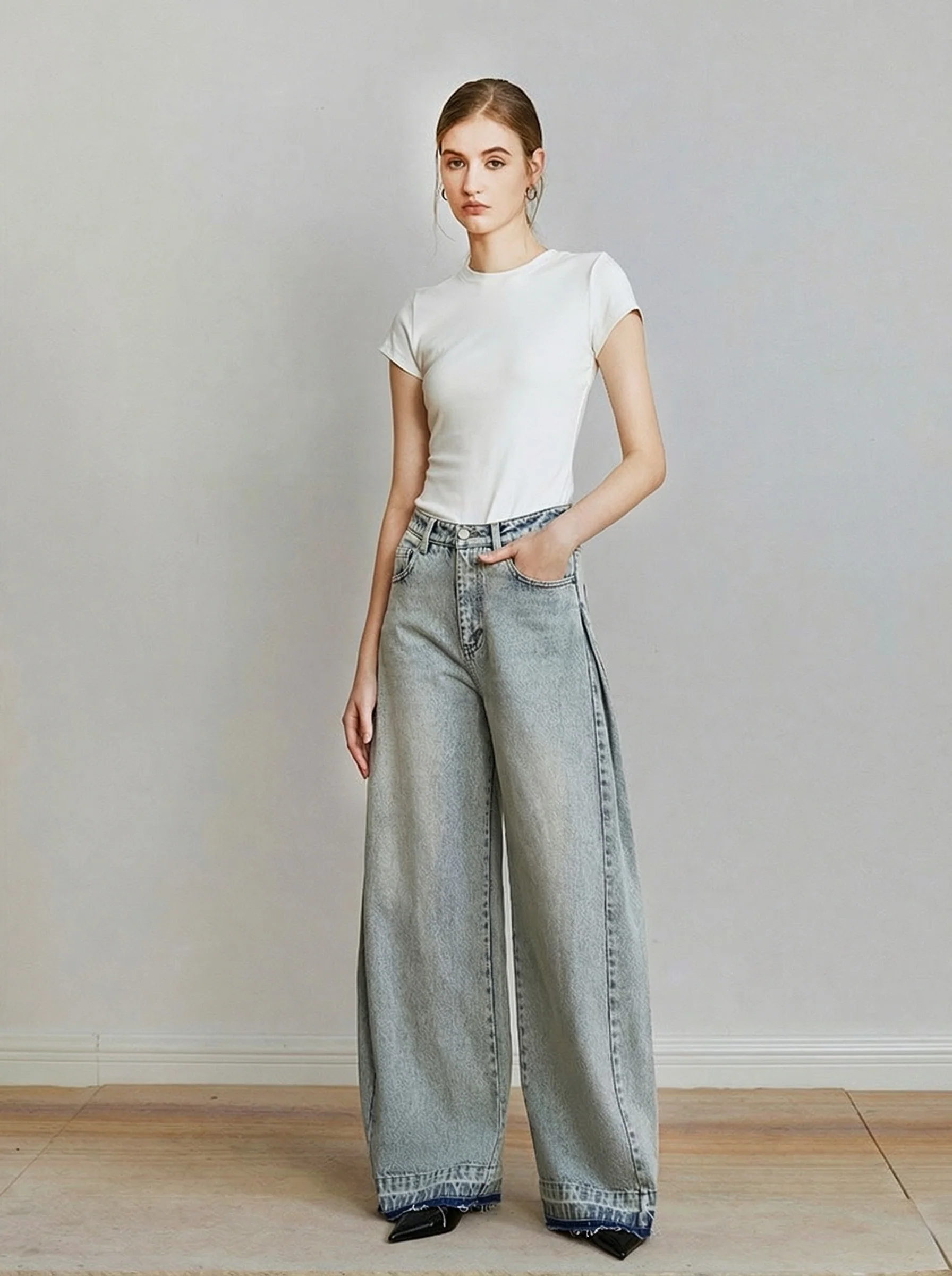 Body-Shaping Slim T-Shirt - Image 4