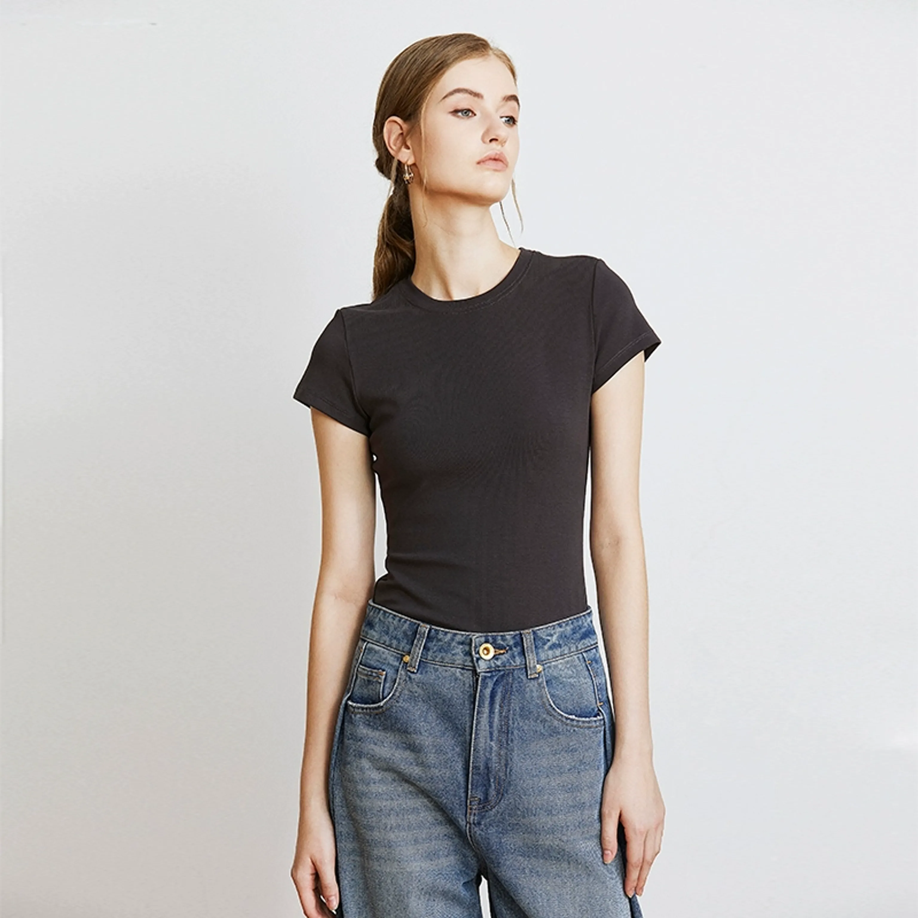 Body-Shaping Slim T-Shirt - Image 7