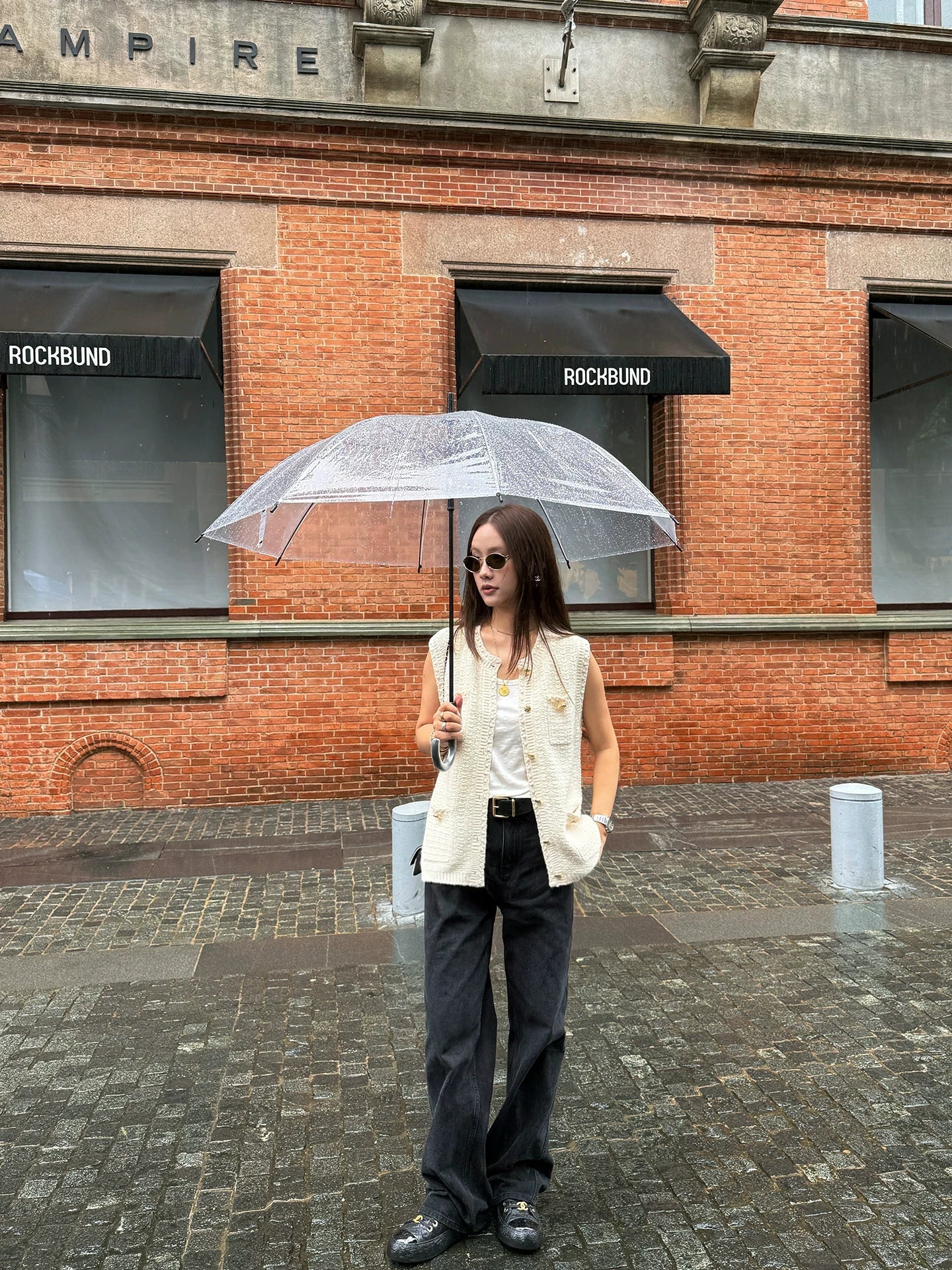 Bouclé Knit Vest - Image 2