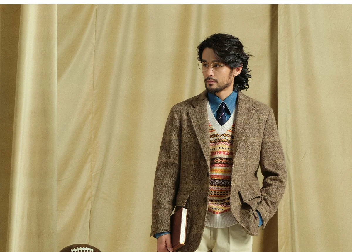 Brown Plaid Wool Blazer - Image 4
