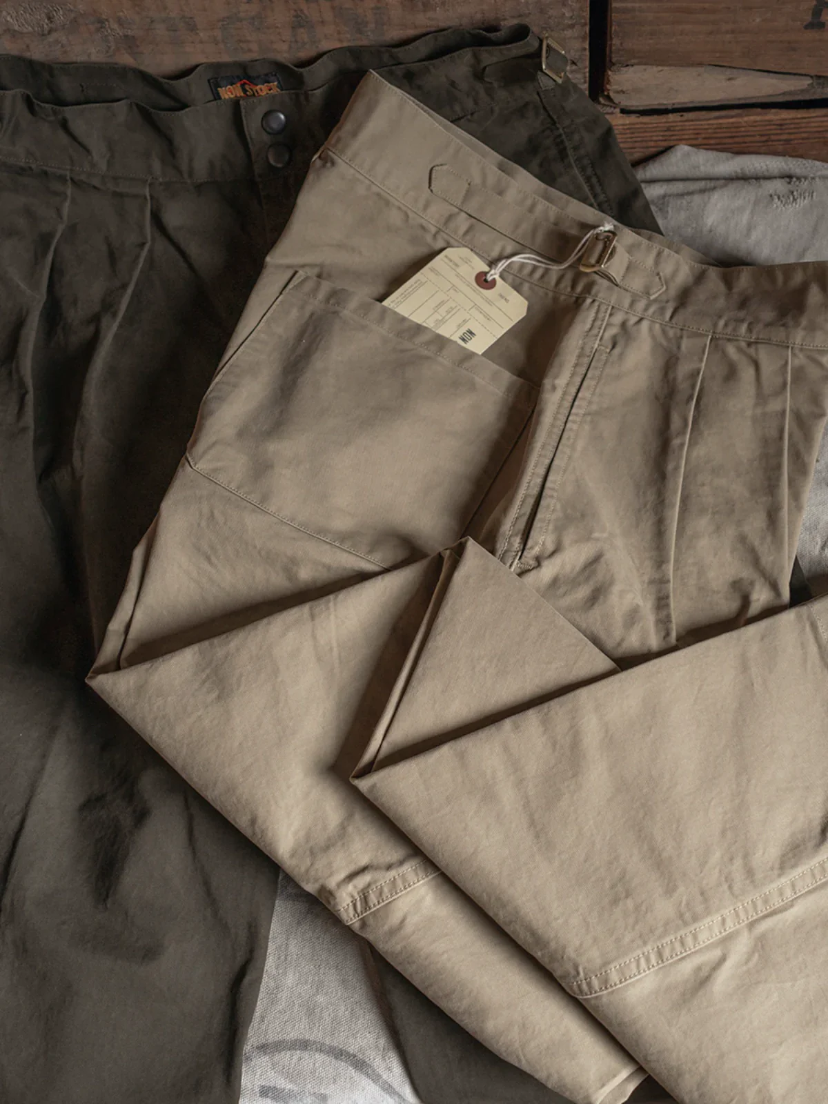 Brushed Cotton Twill Pleated Wide-Leg Trousers - Image 4