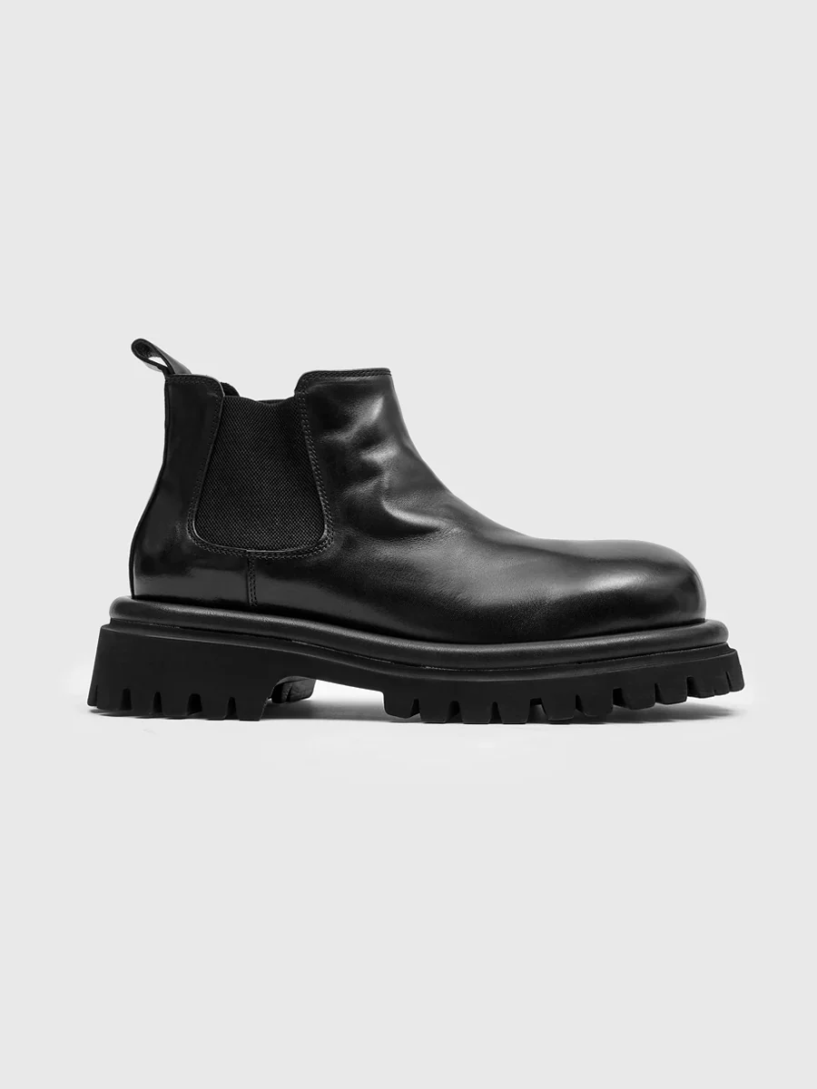 Calfskin Lug-Sole Chelsea Boots