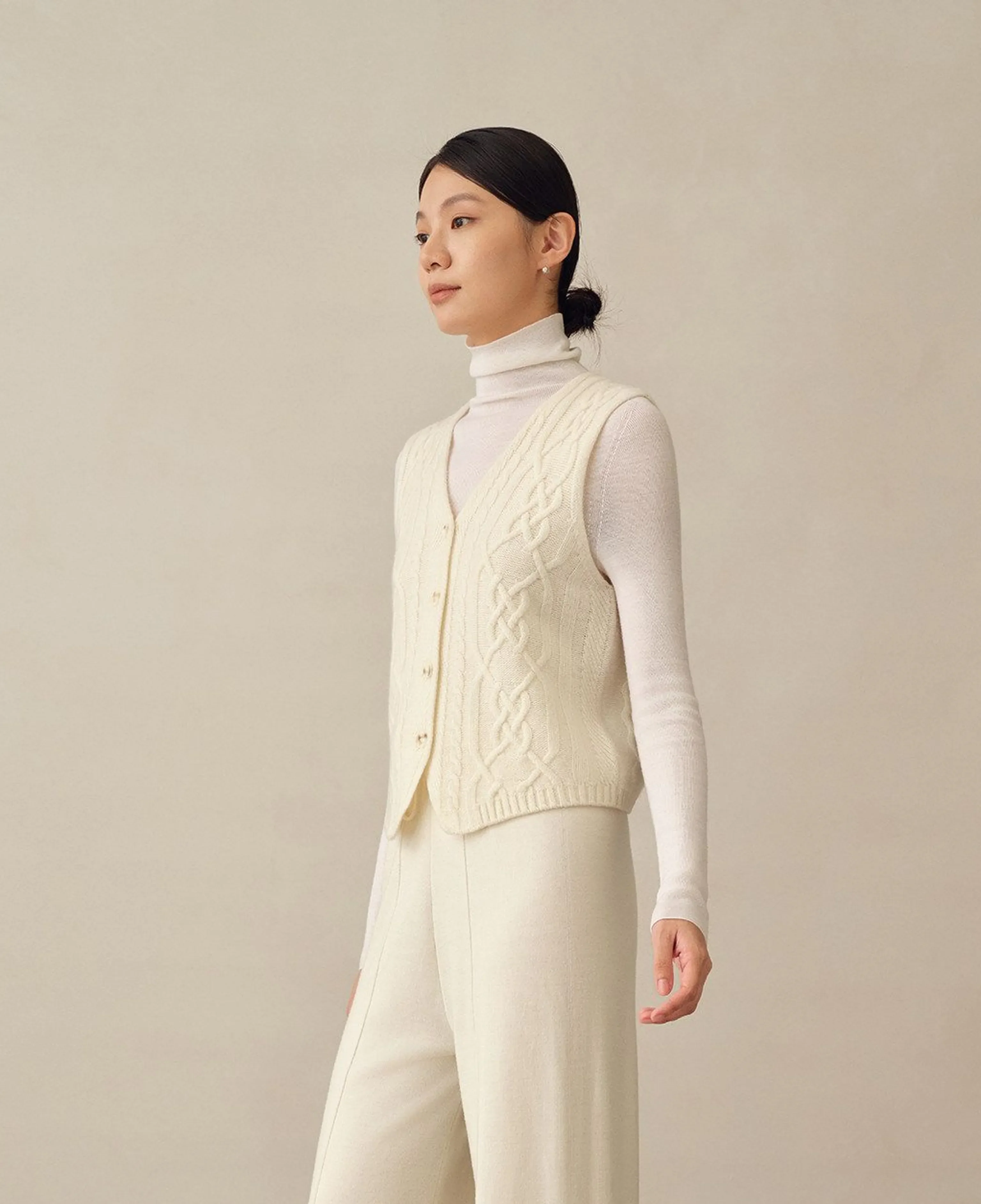 Cashmere Cable-Knit Cardigan and Vest Set - Image 7