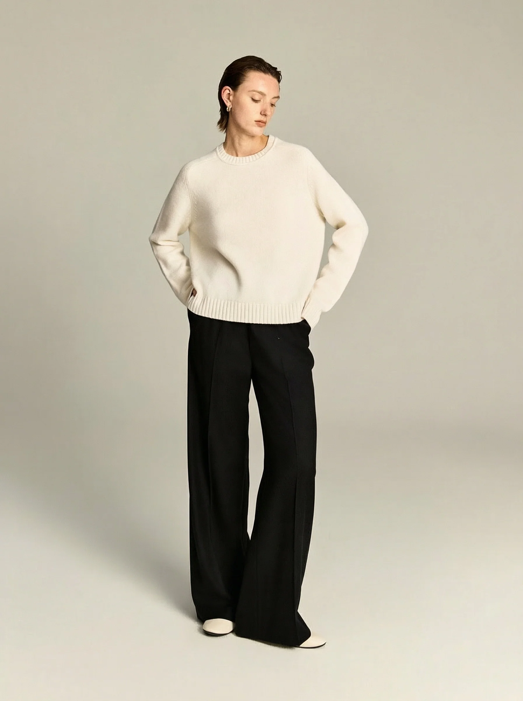 Cashmere Crew Sweater - Image 6