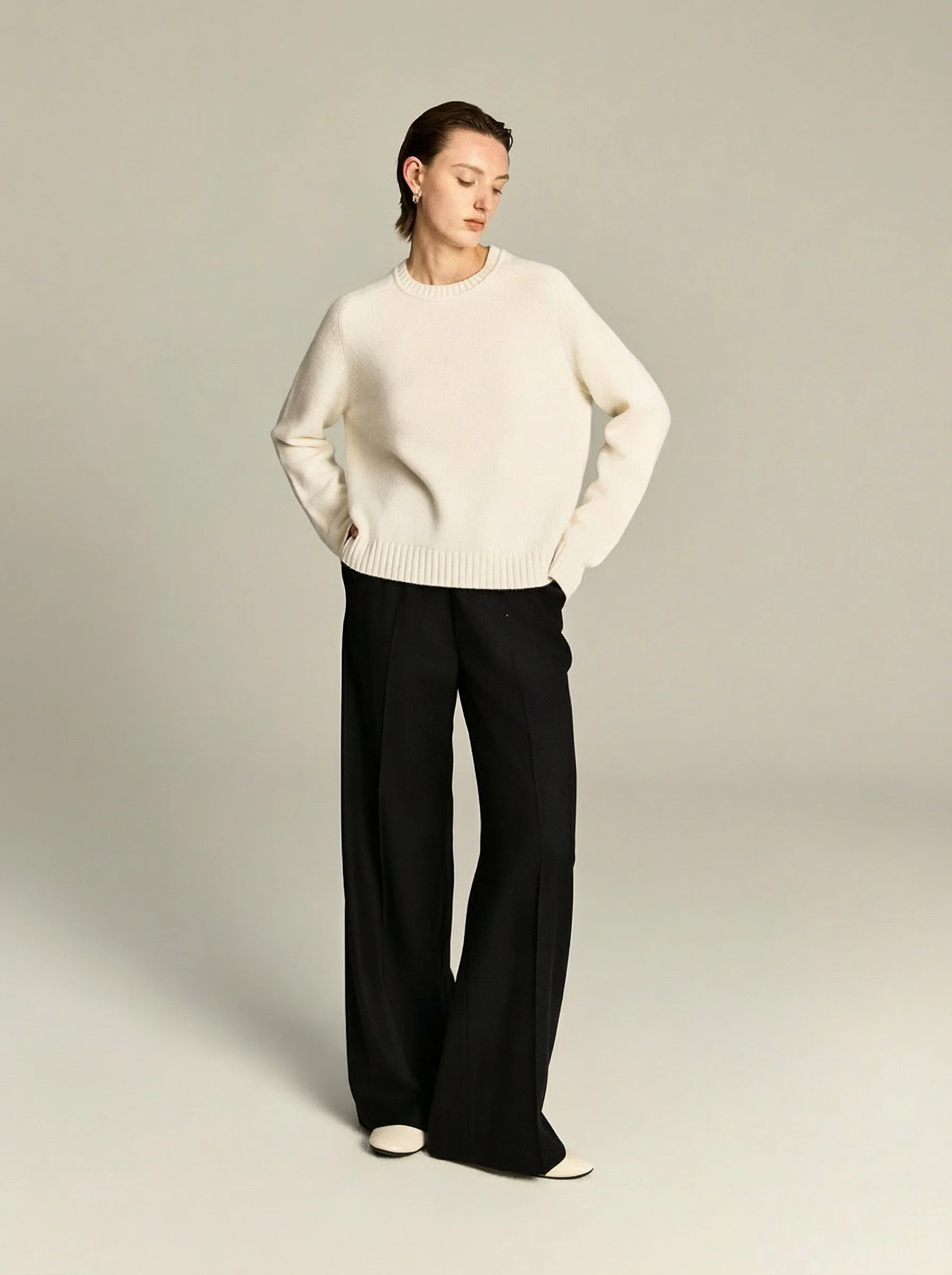 Cashmere Crew Sweater - Image 7