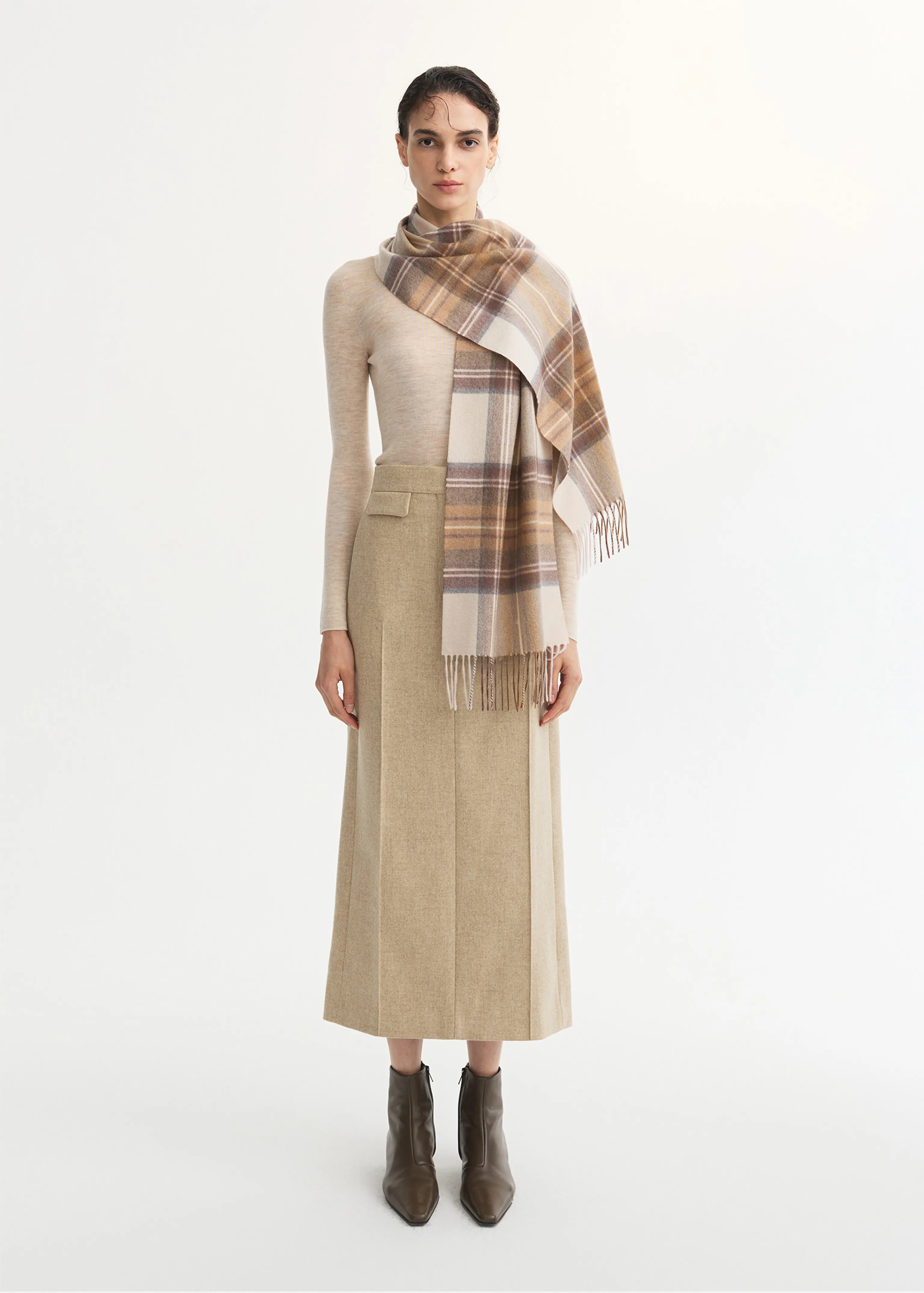 Cashmere Tartan Scarf - Image 2