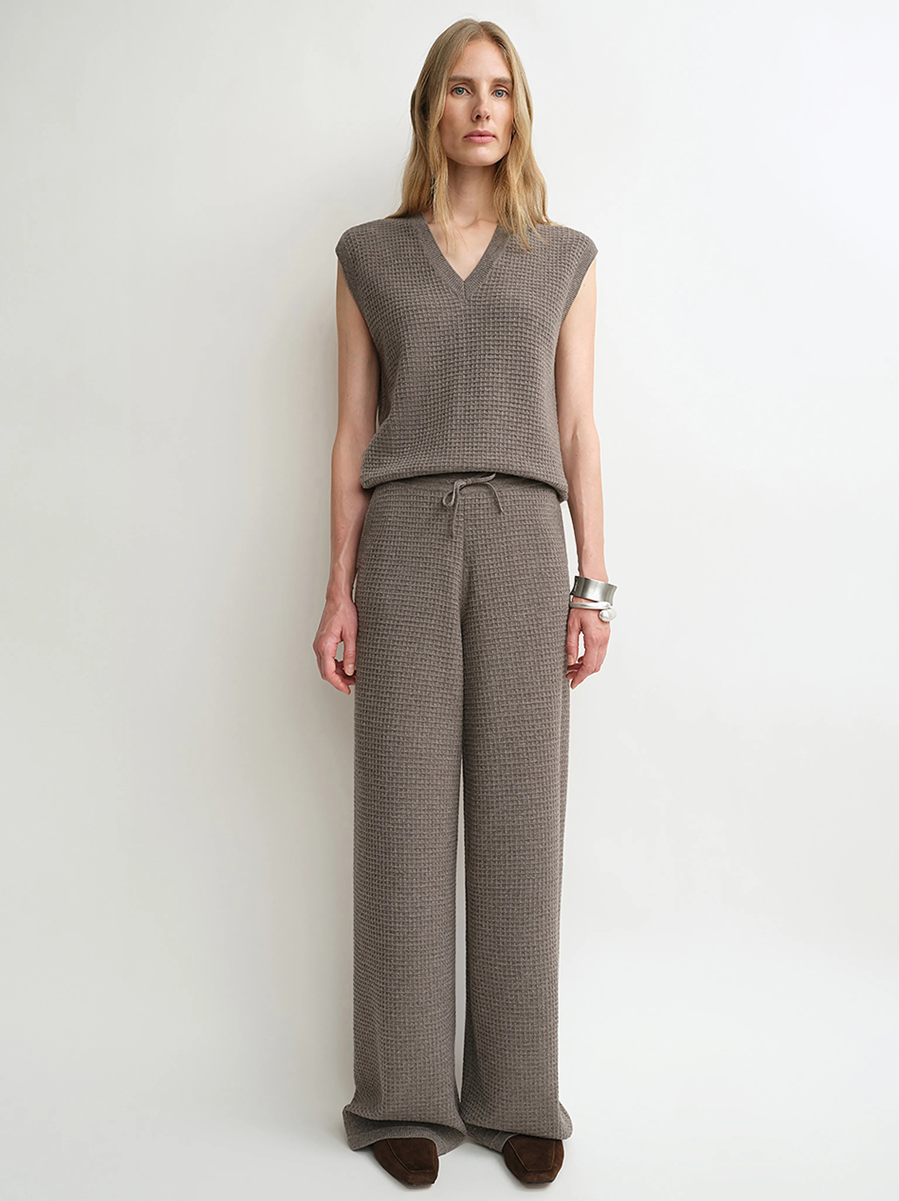 Cashmere-Wool Waffle Knit Set - Image 4