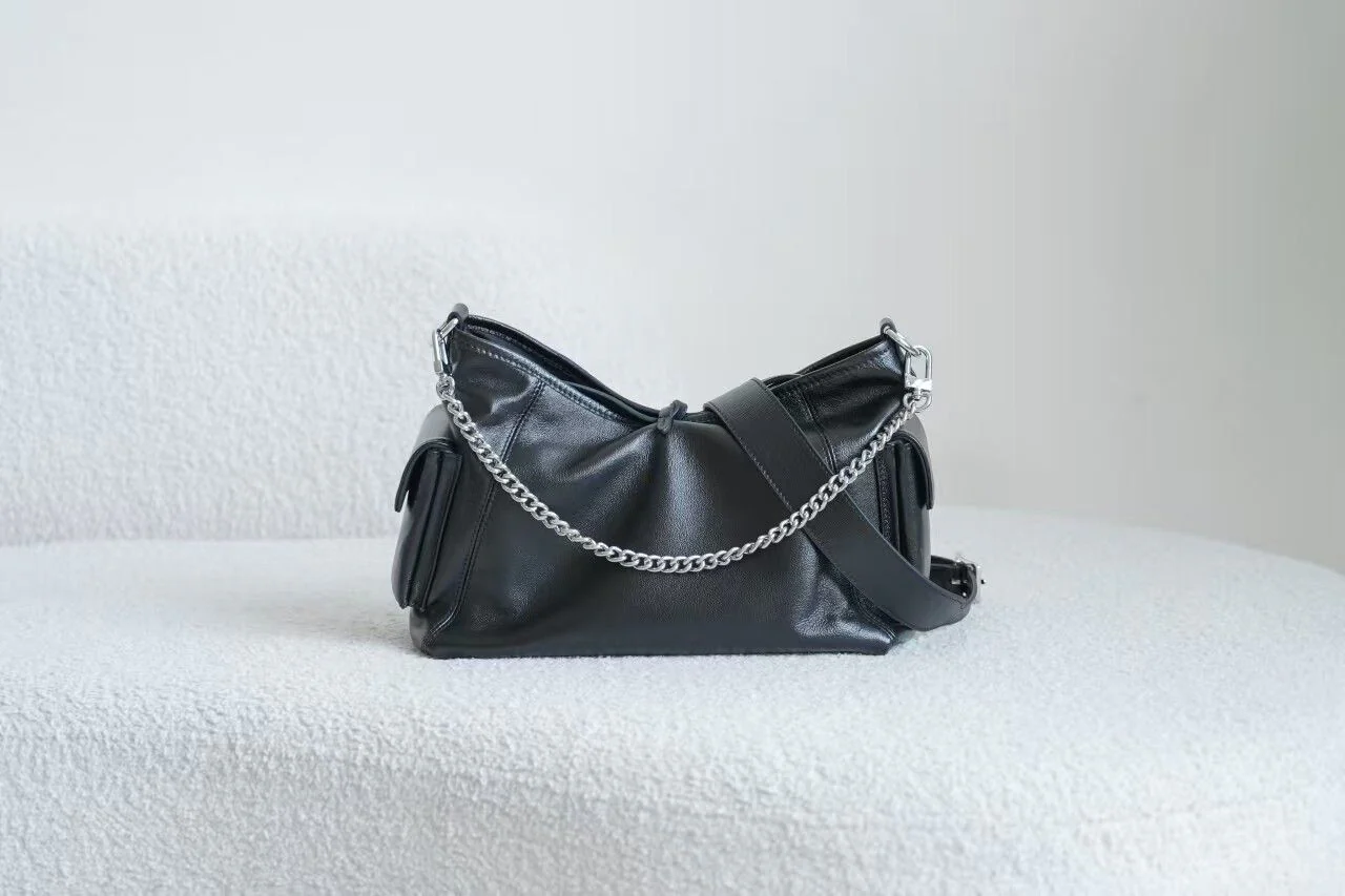 Chain Shoulder Bag - Image 6