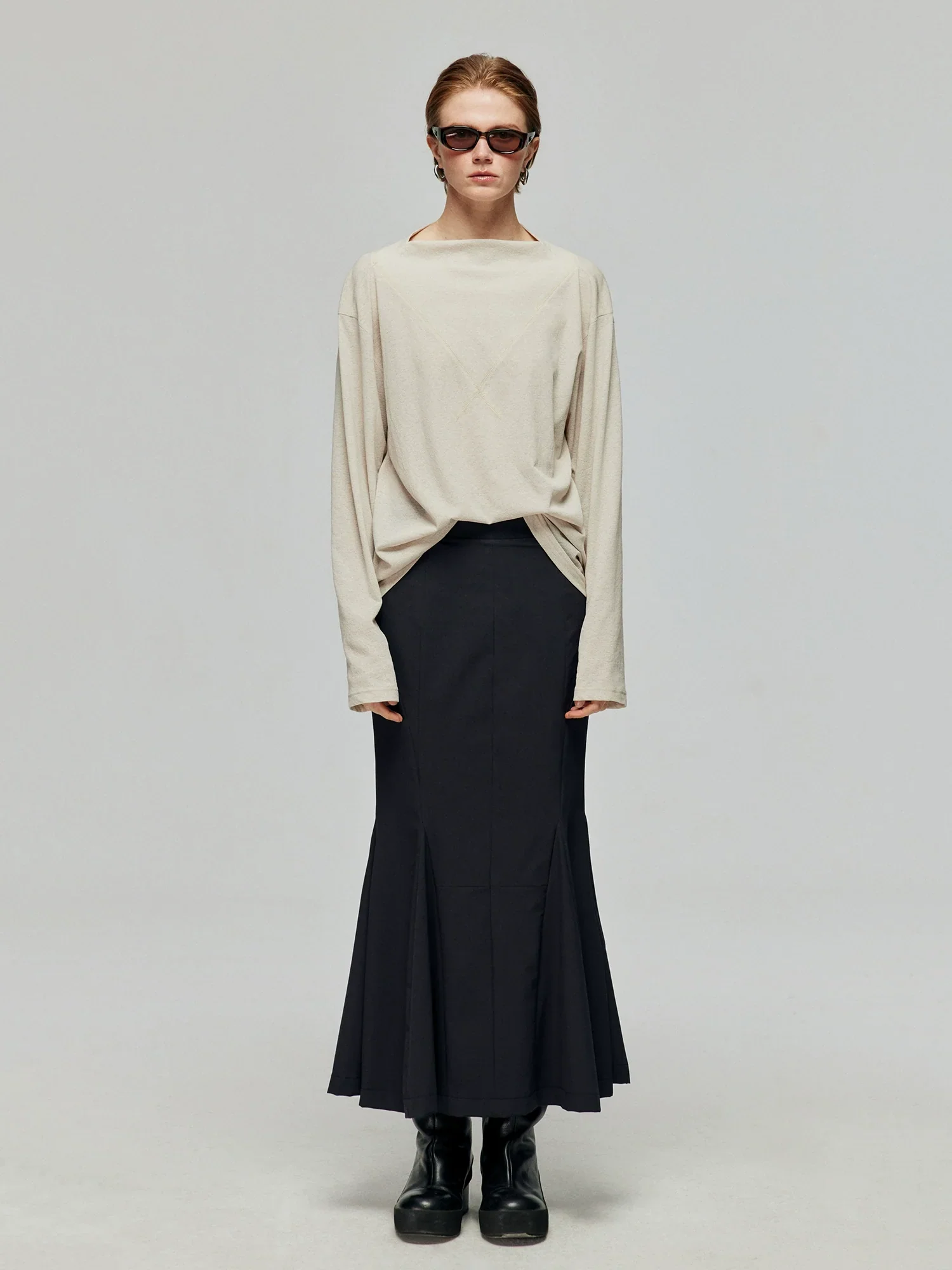 Charcoal Black Fishtail Skirt - Image 5