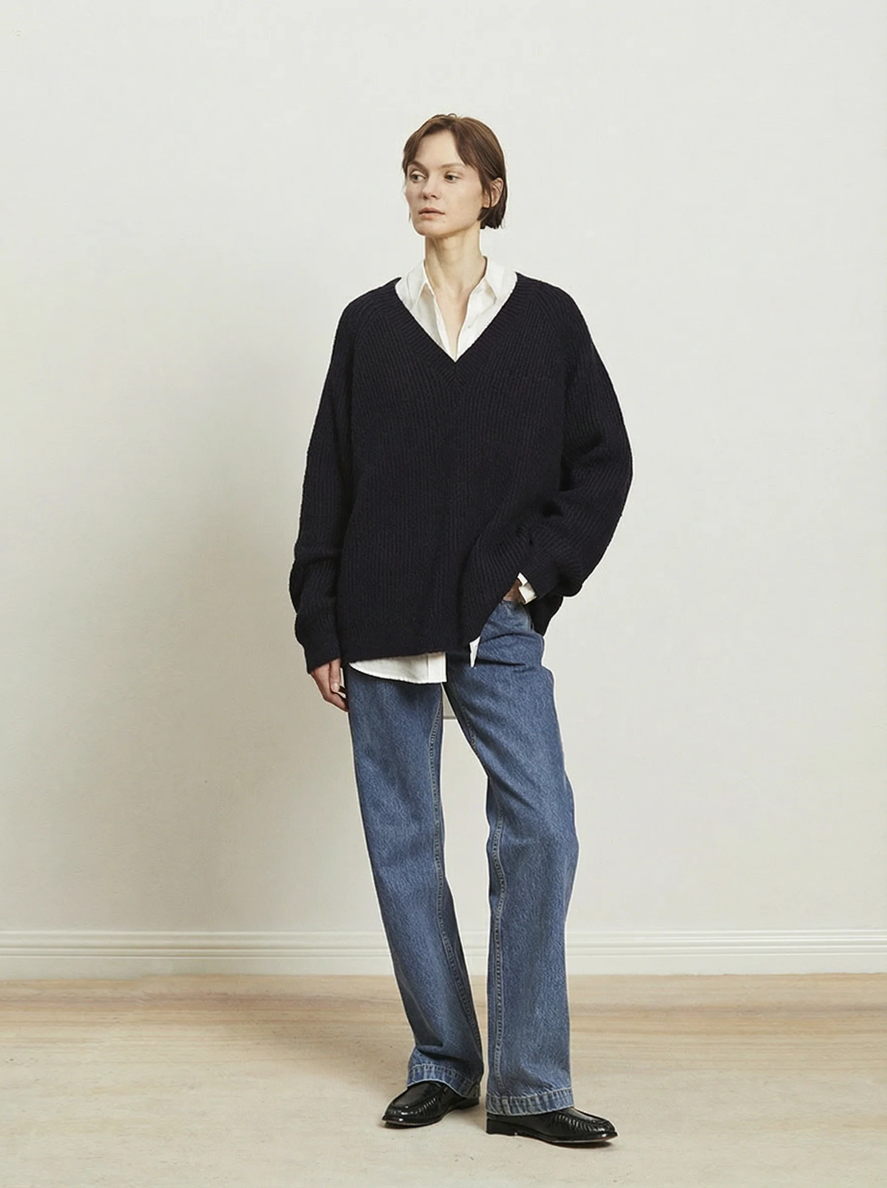 Chunky Rib V-neck Sweater - Image 4