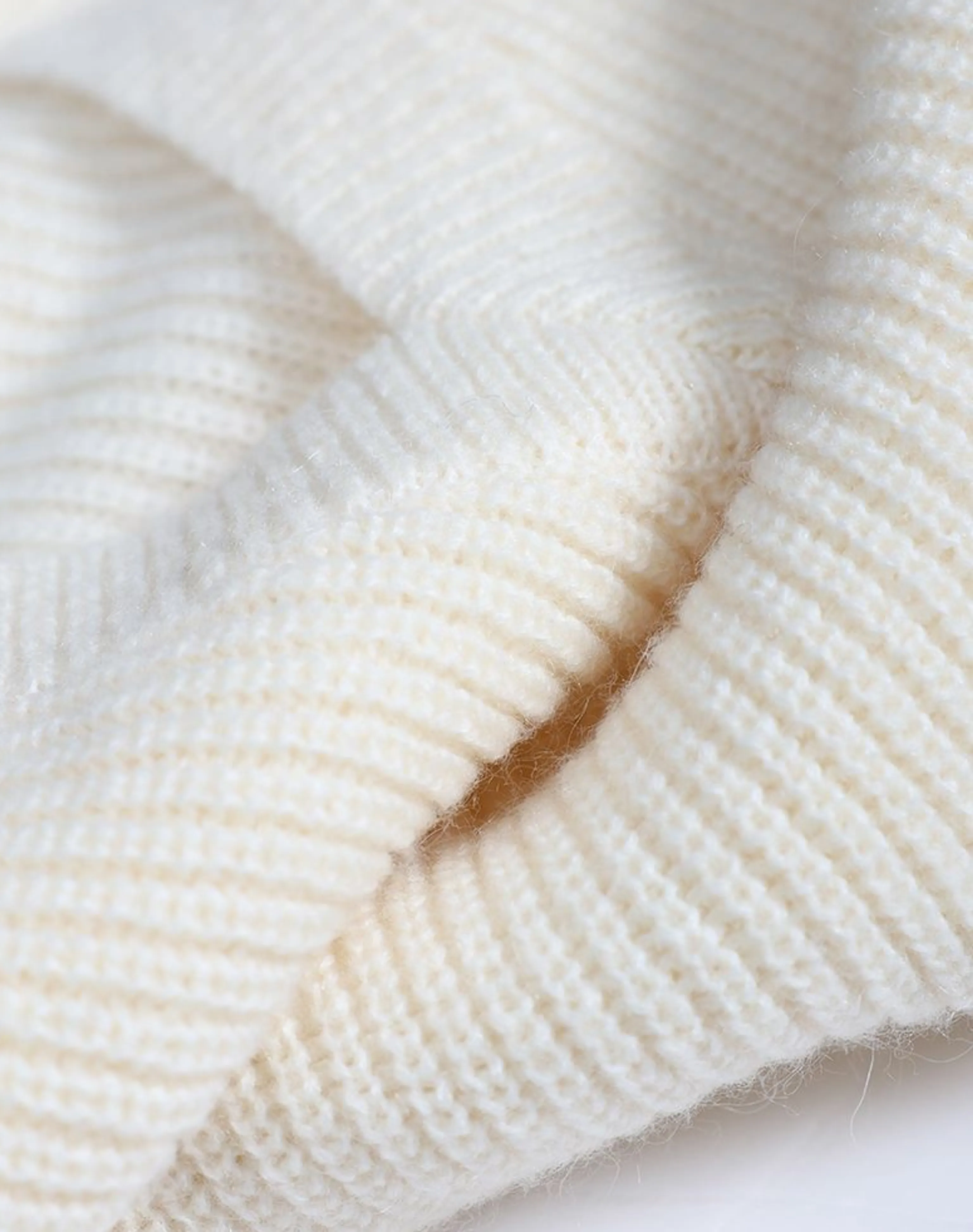 Chunky Rib V-neck Sweater - Image 6
