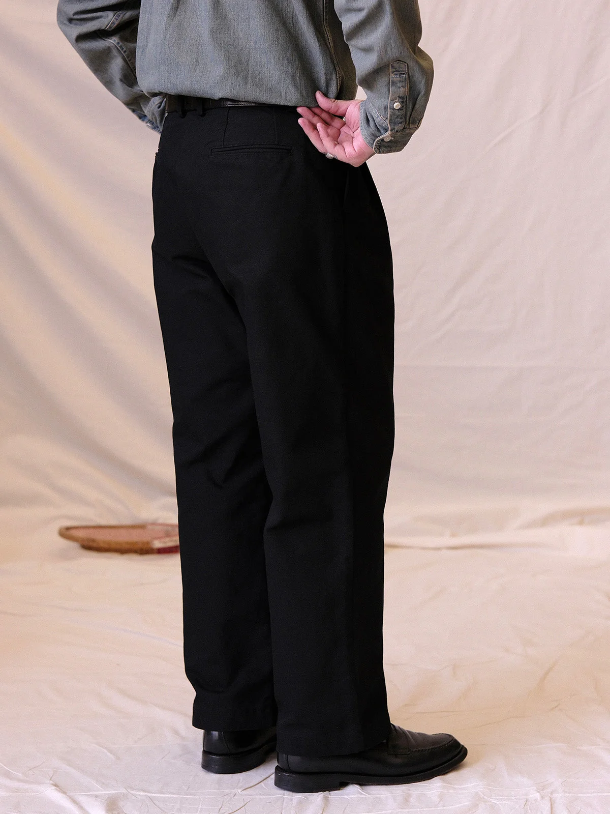 Classic Black Pleated Trousers - Image 4
