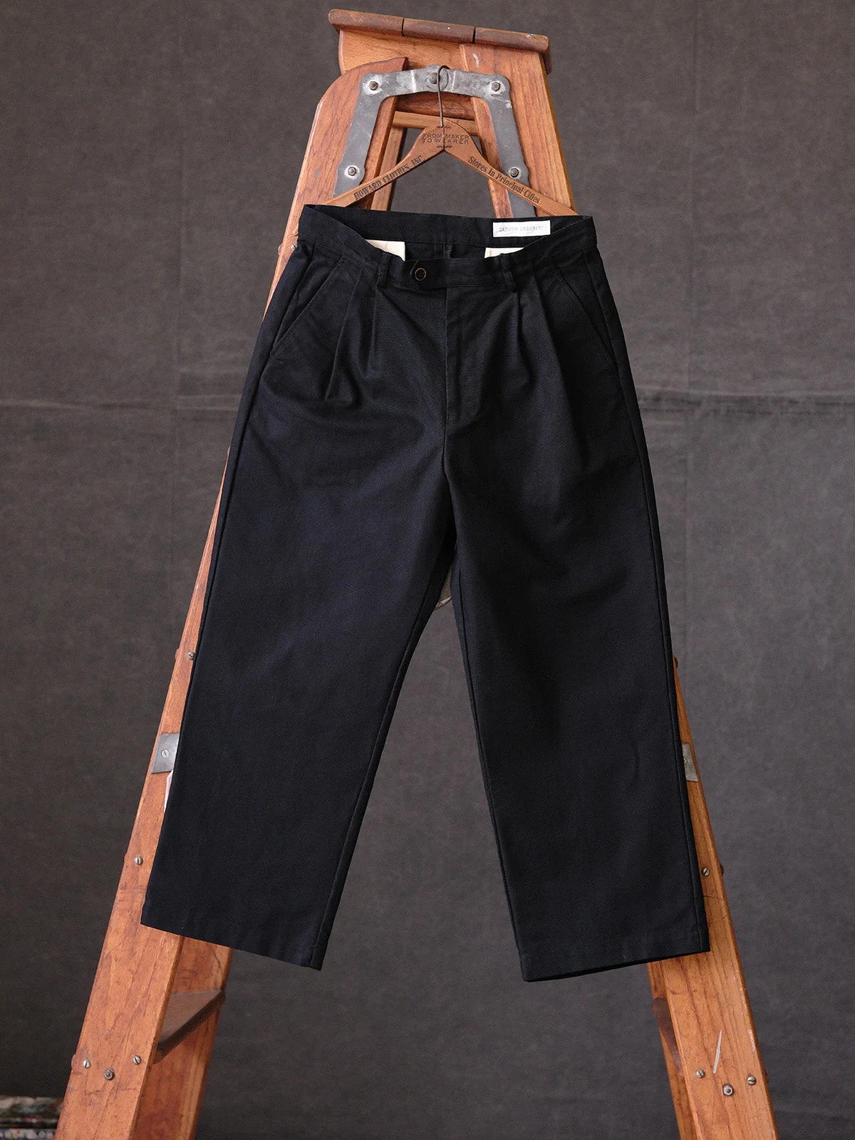 Classic Black Pleated Trousers - Image 5