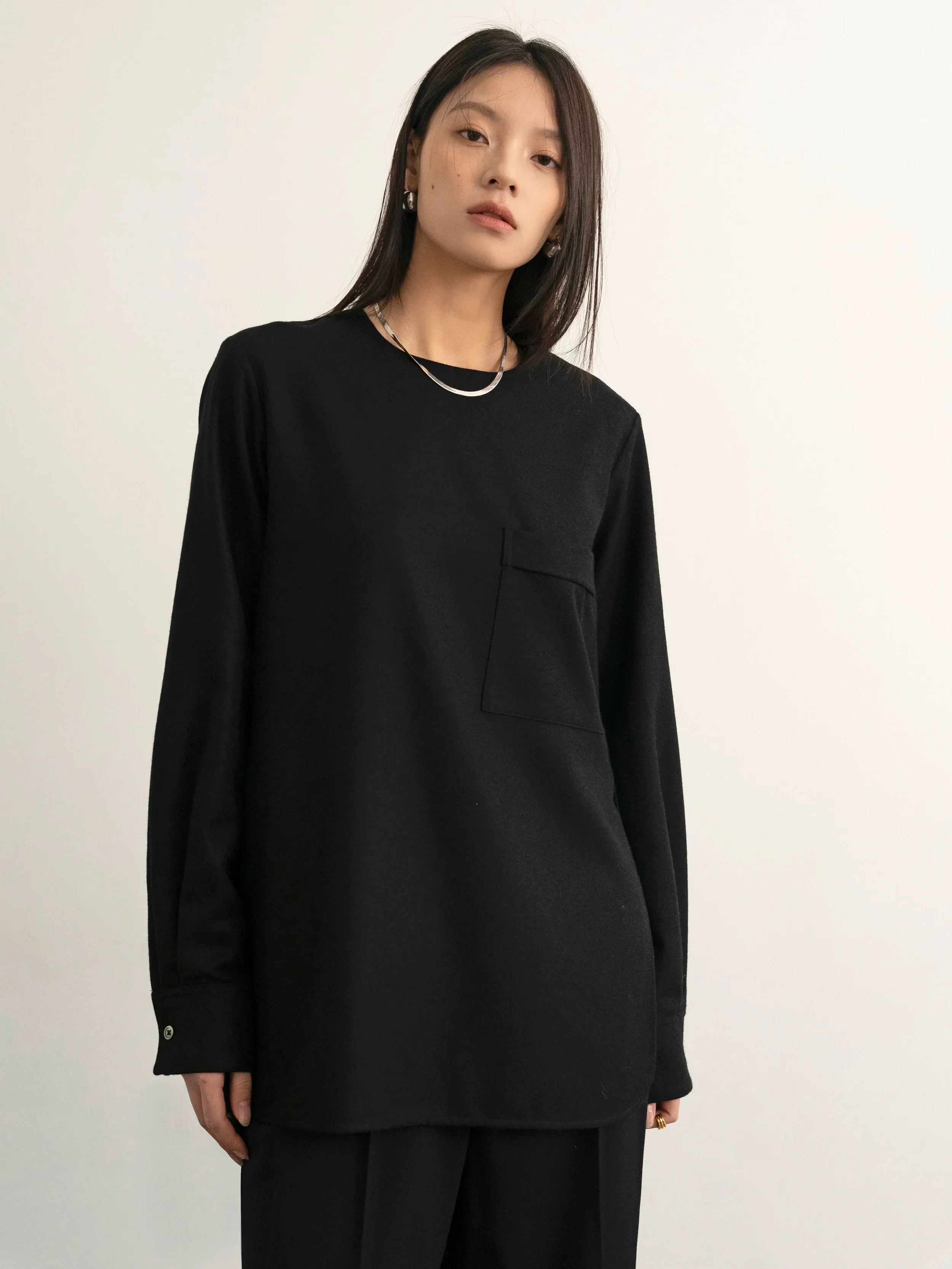 Classic Black Round Neck Top - Image 3