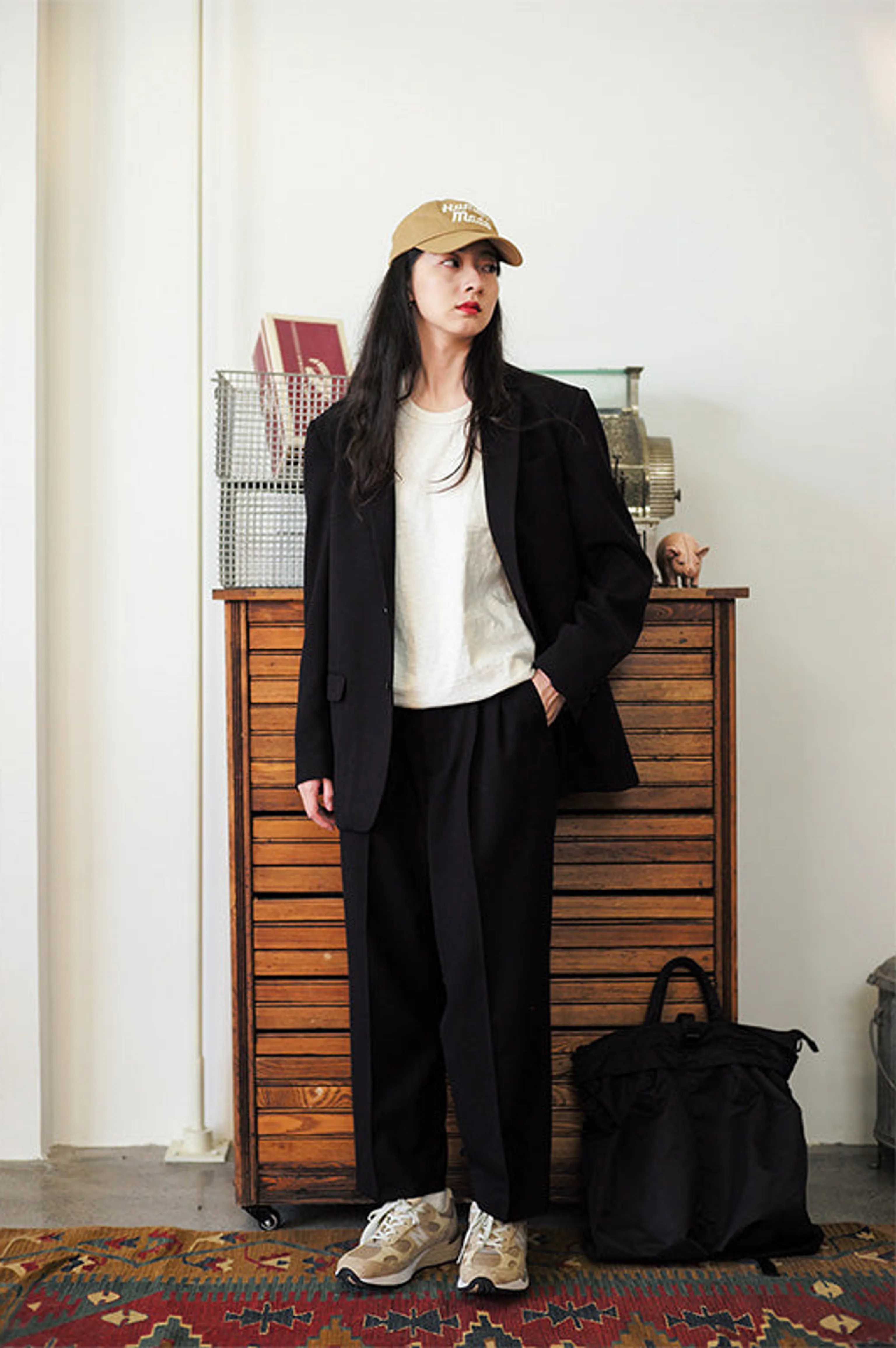 Classic Black Two-Button Blazer - Image 4