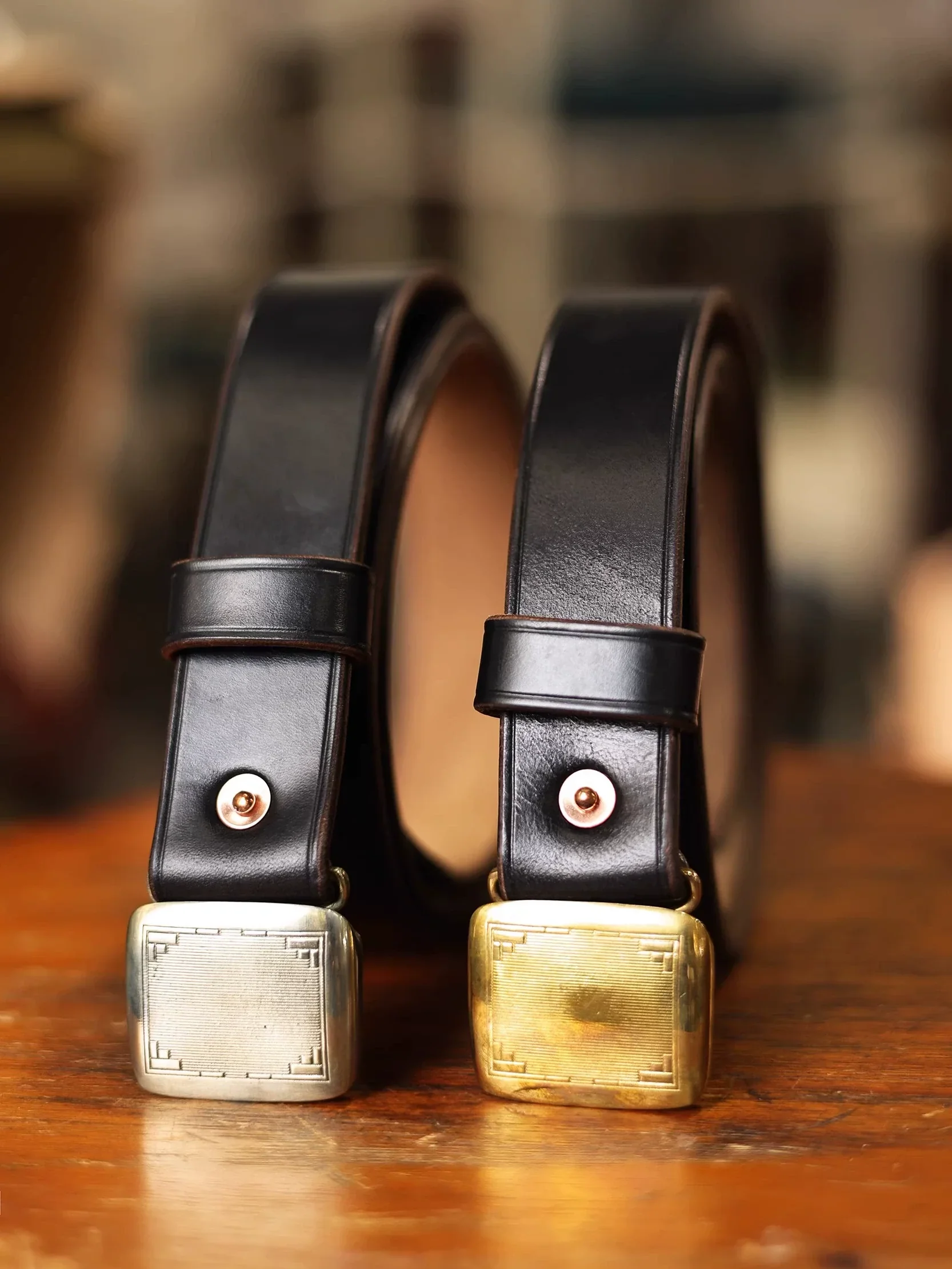 Classic Brass Buckle Leather Belt - Image 3