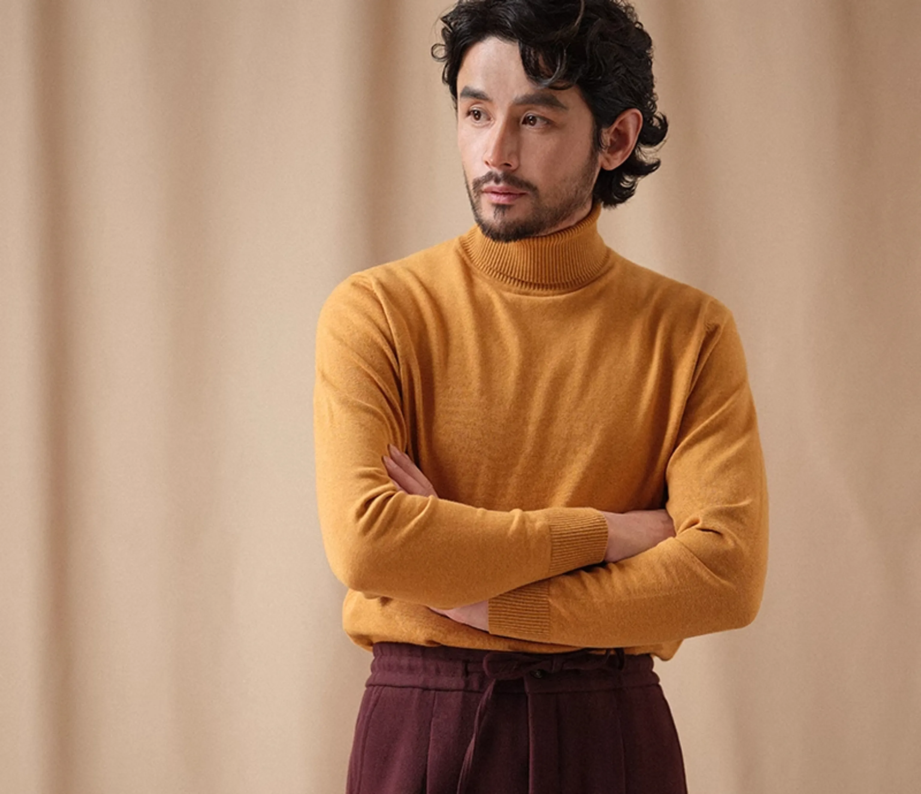 Classic Cotton-Cashmere Turtleneck Sweater - Image 3