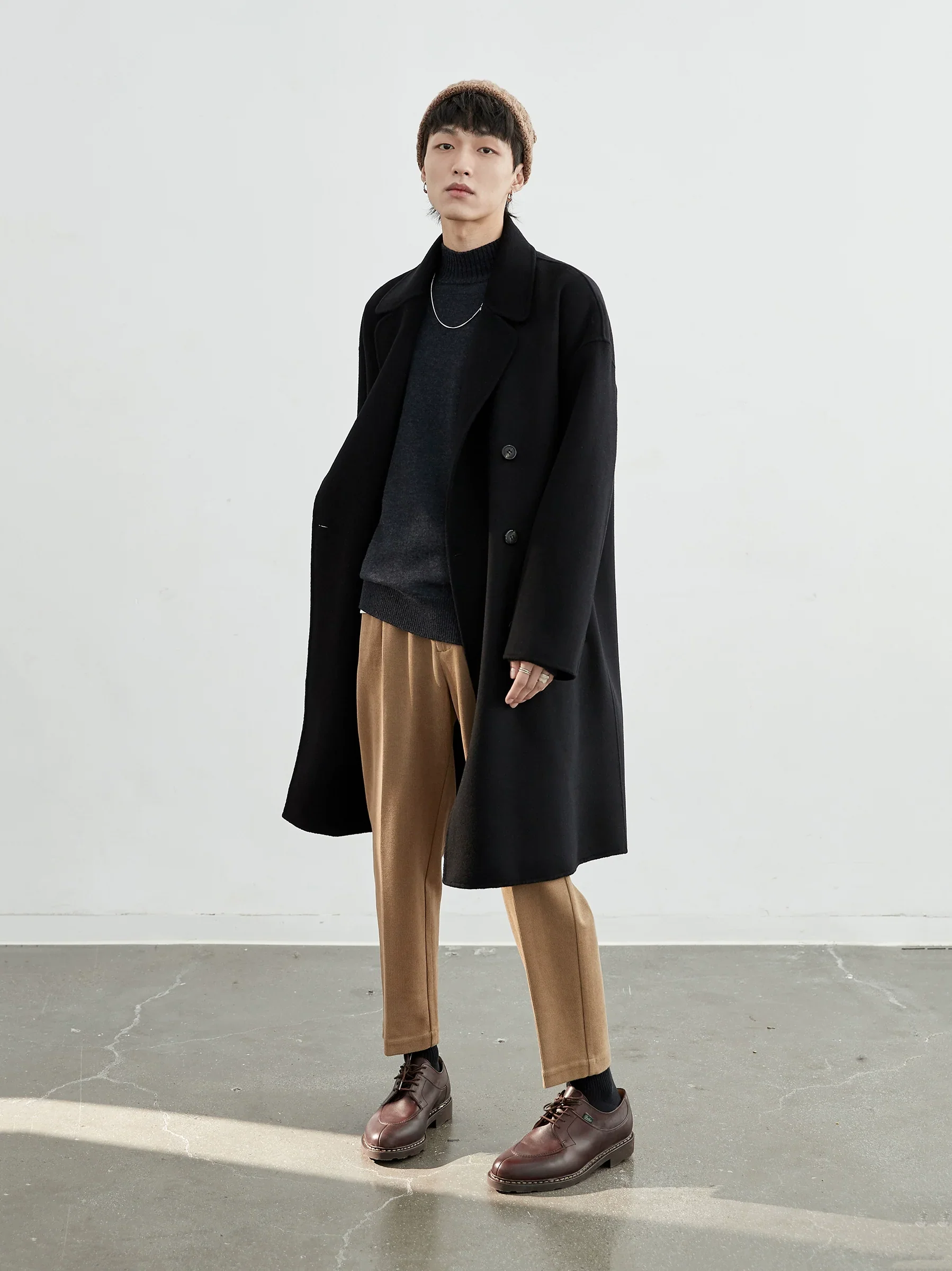 Classic Double-Breasted Overcoat - Image 3