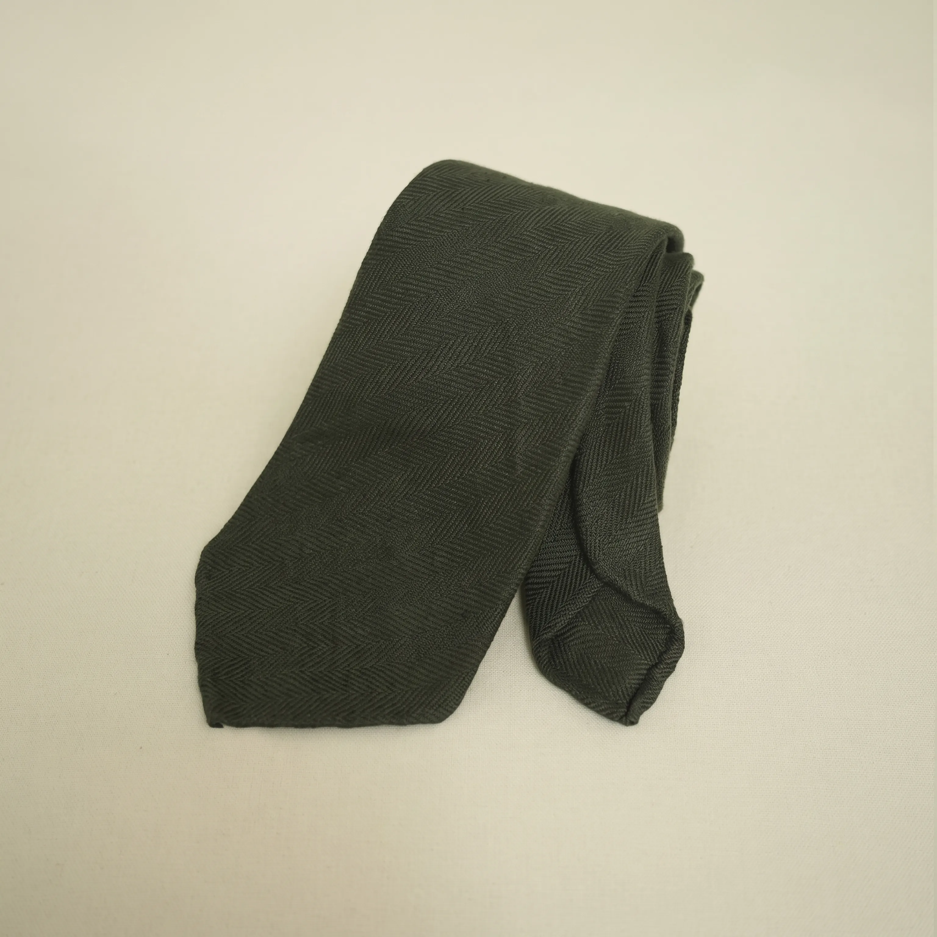Classic Linen Necktie - Image 19