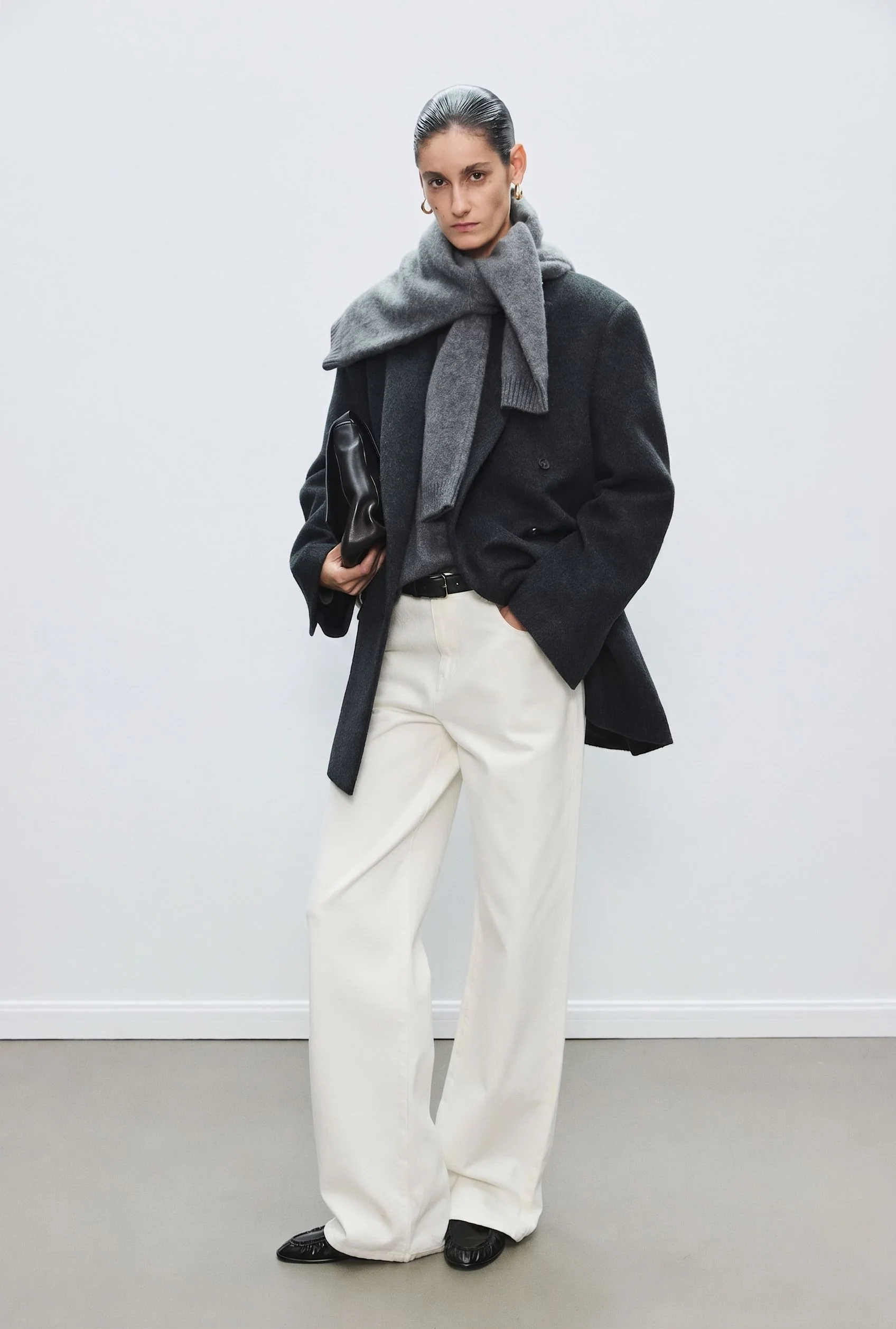 Classic Straight Jeans - Image 4