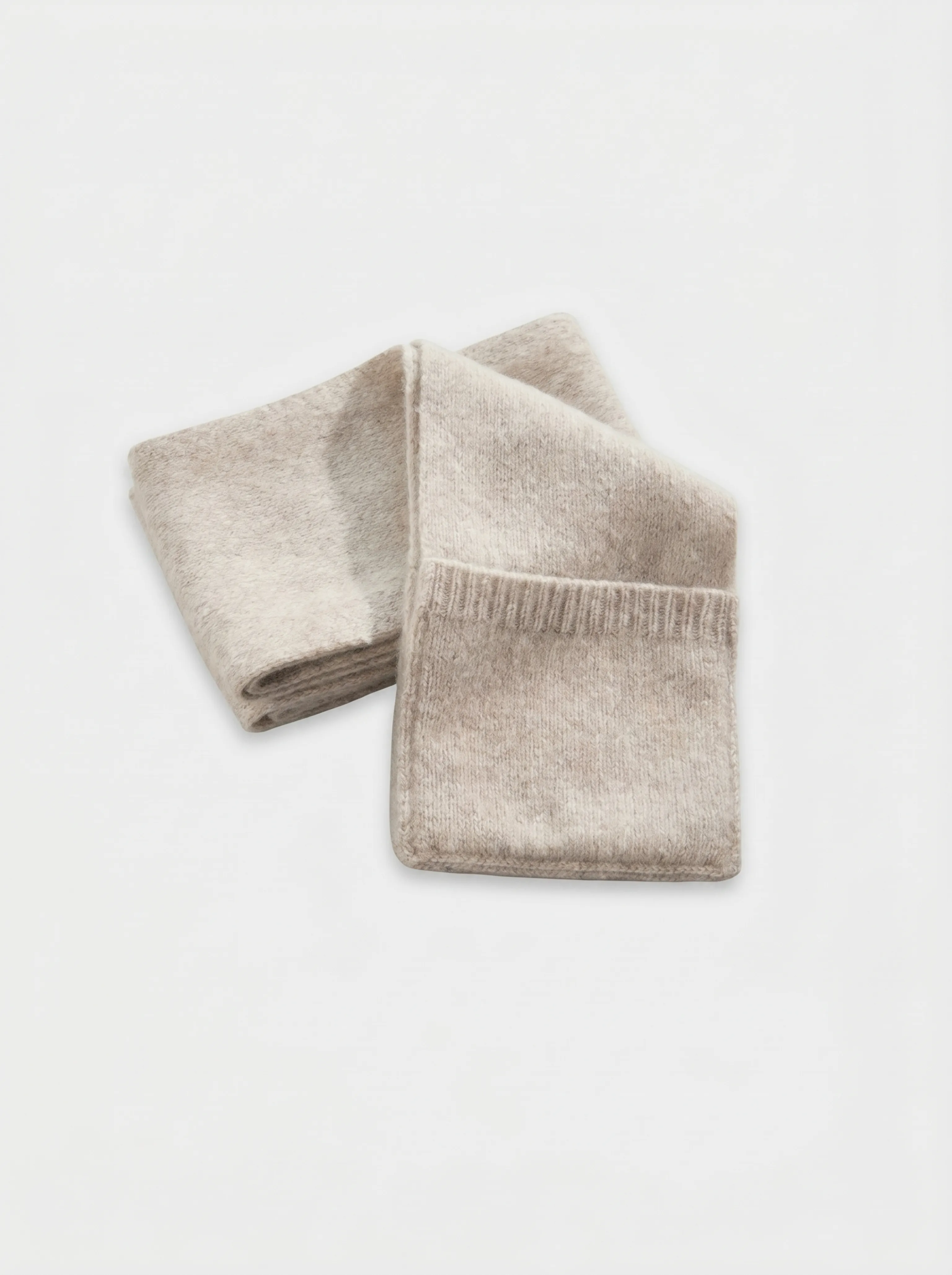 Cloud Cashmere V-Neck Sweater & Scarf Set - Image 10