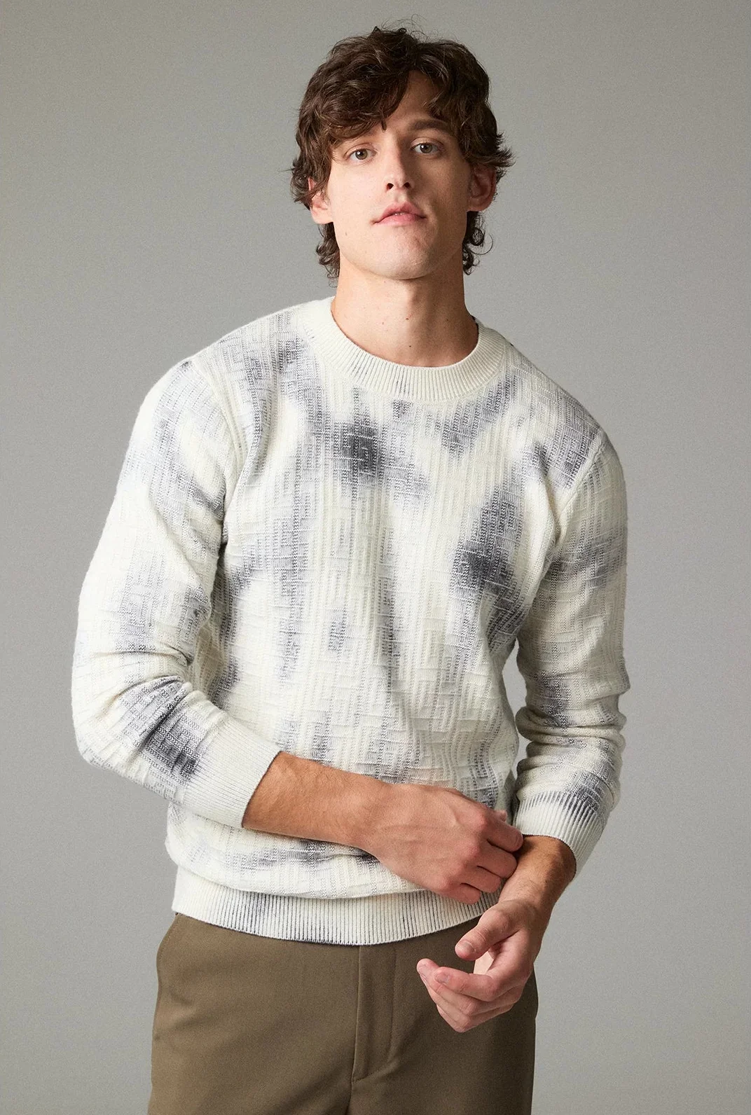 Cloud-Dye Wool Crewneck Sweater - Image 6