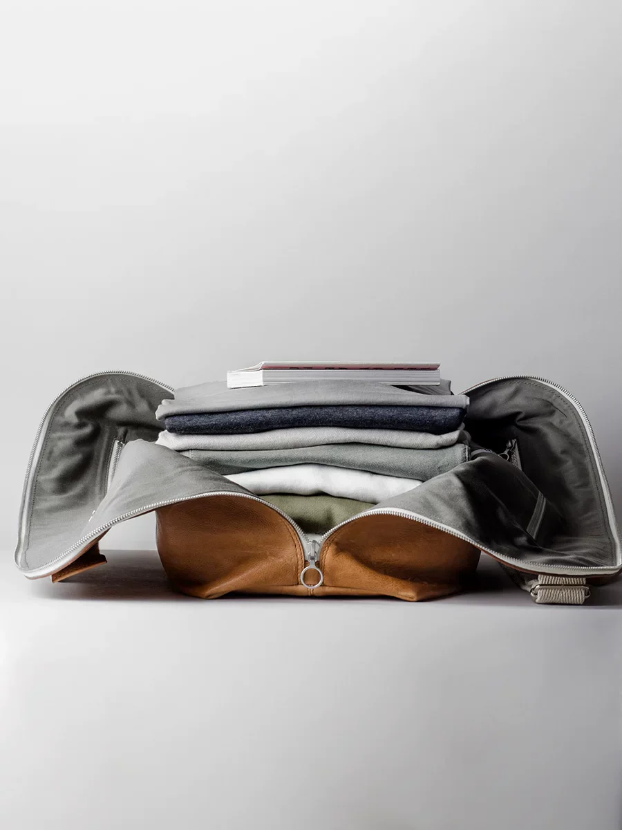 Cognac Top-Grain Leather Weekender - Image 4