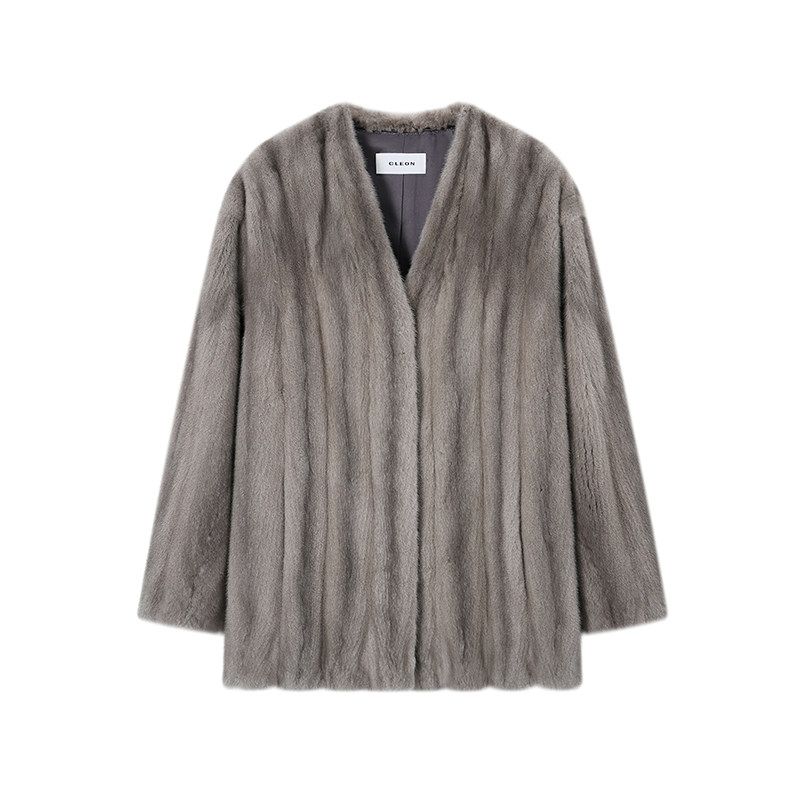 Collarless Mink Coat - Image 4