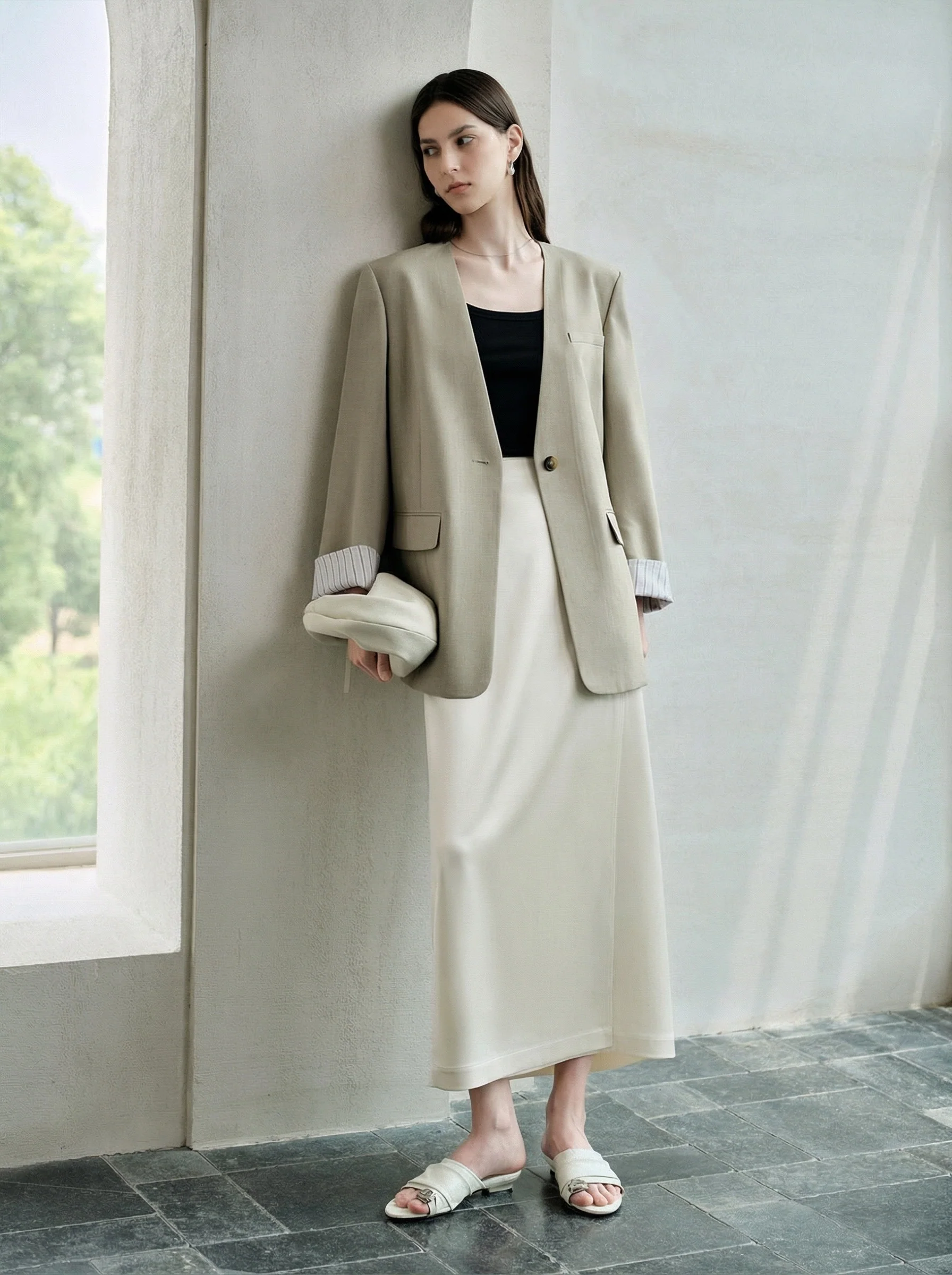 Collarless Single-Button Suit Set - Image 3