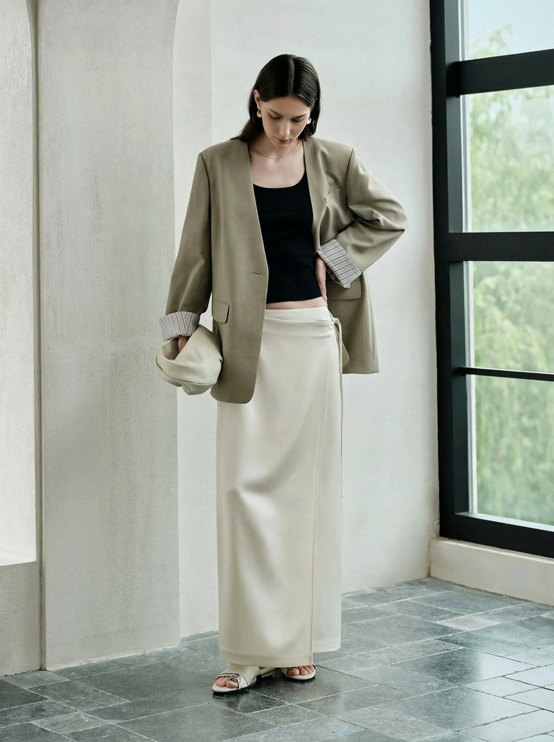 Collarless Single-Button Suit Set - Image 6