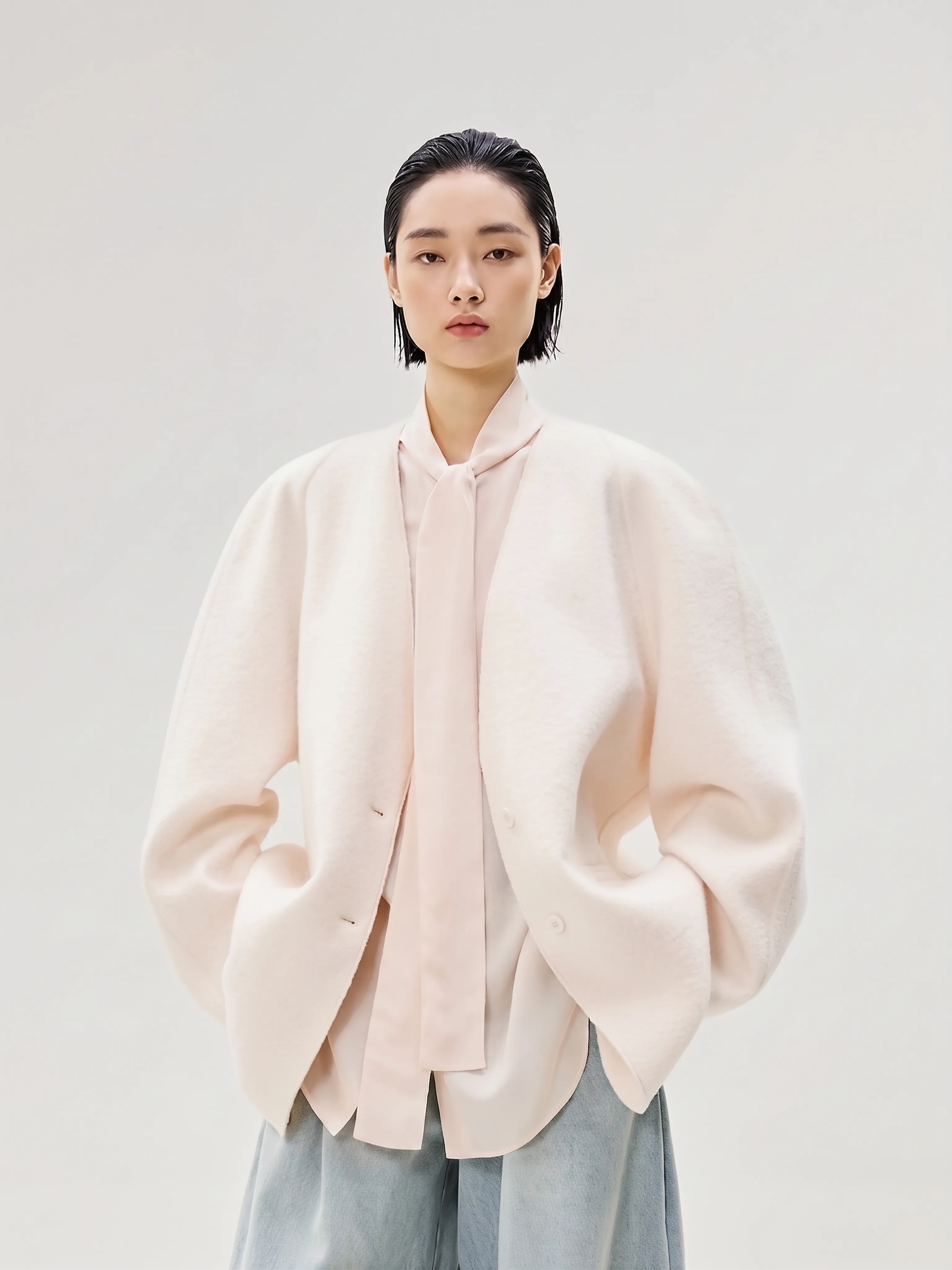 Collarless V-Neck Jacket
