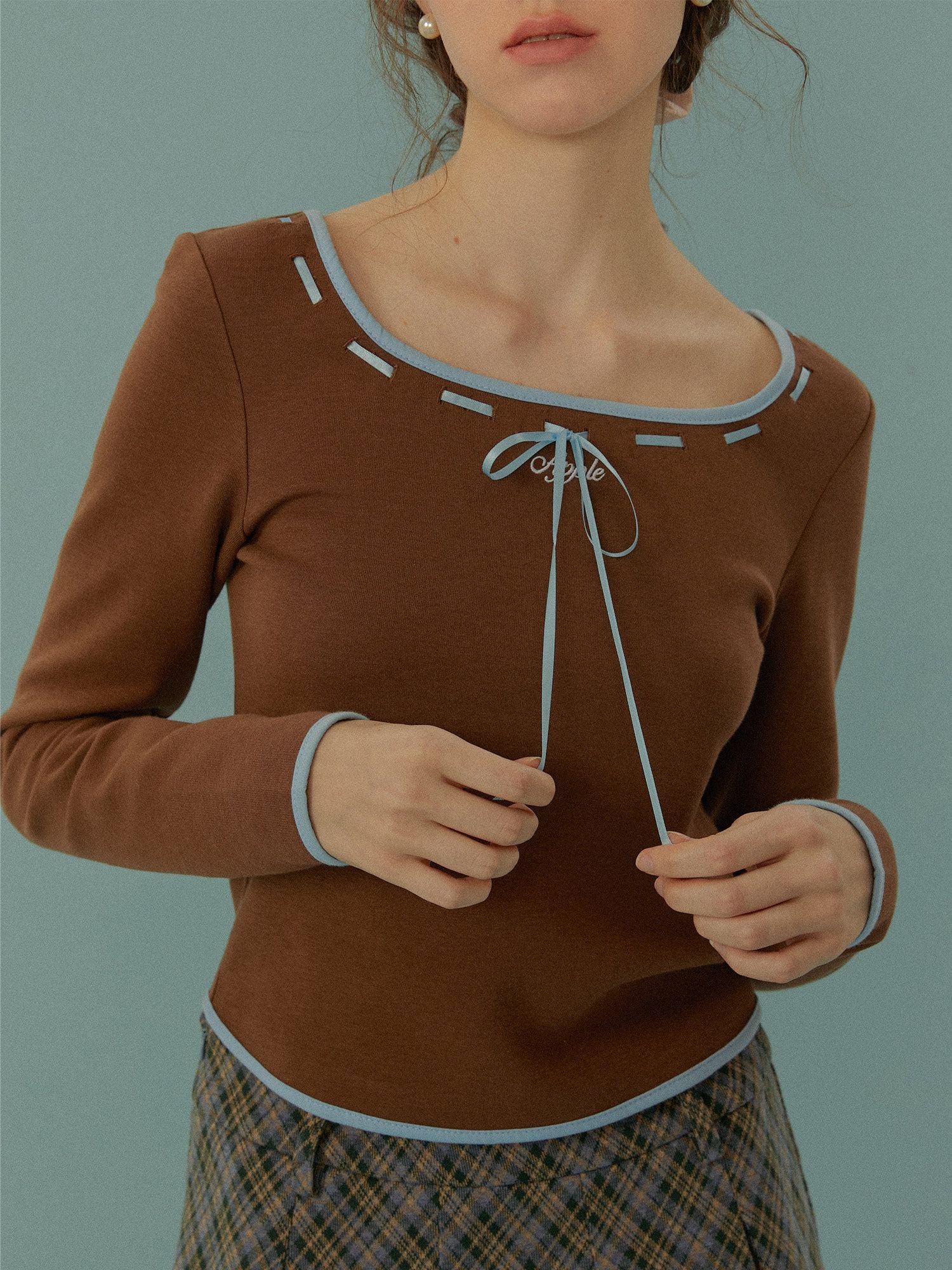 Contrast Bow Top - Image 3