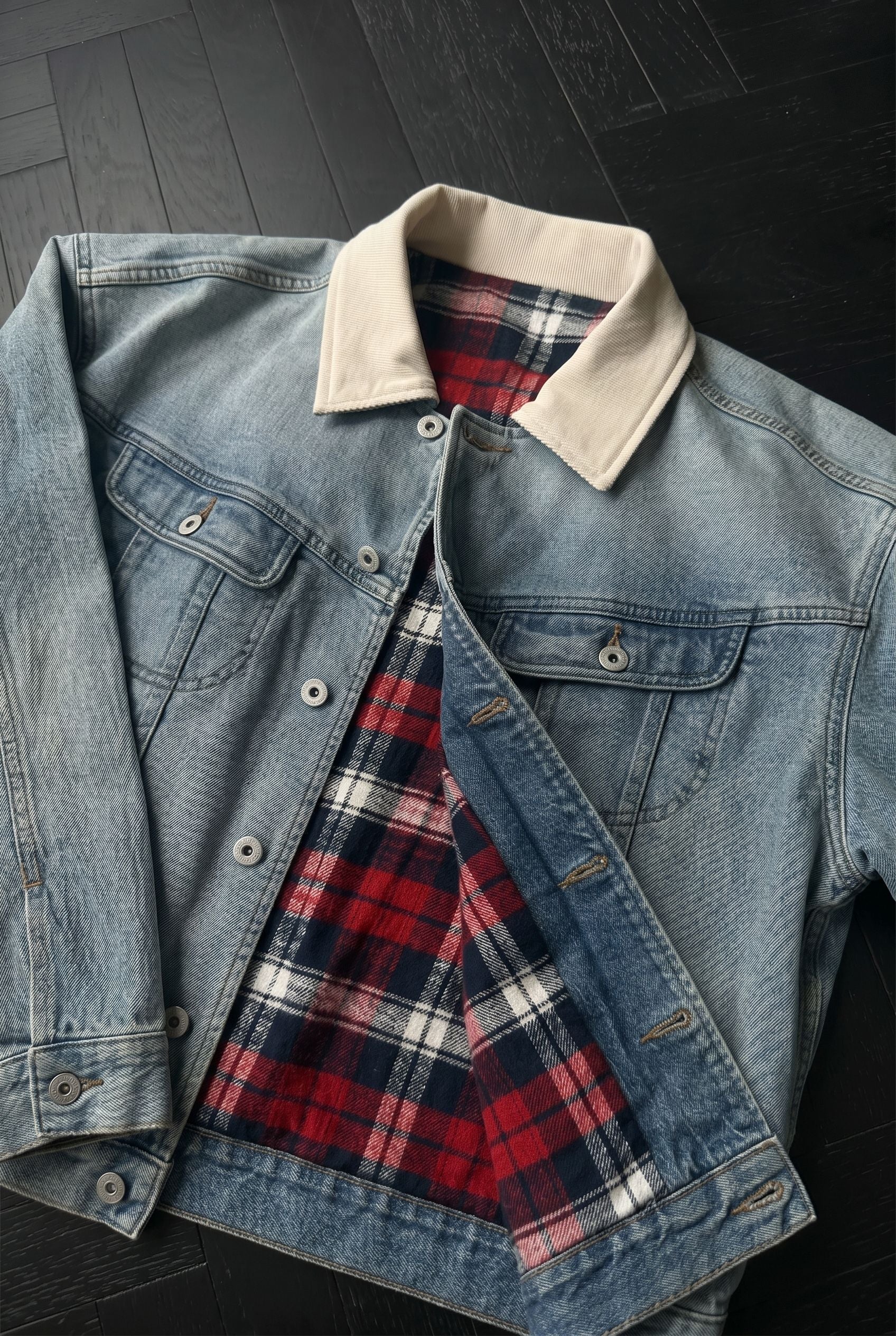 Contrast Collar Denim Jacket - Image 5