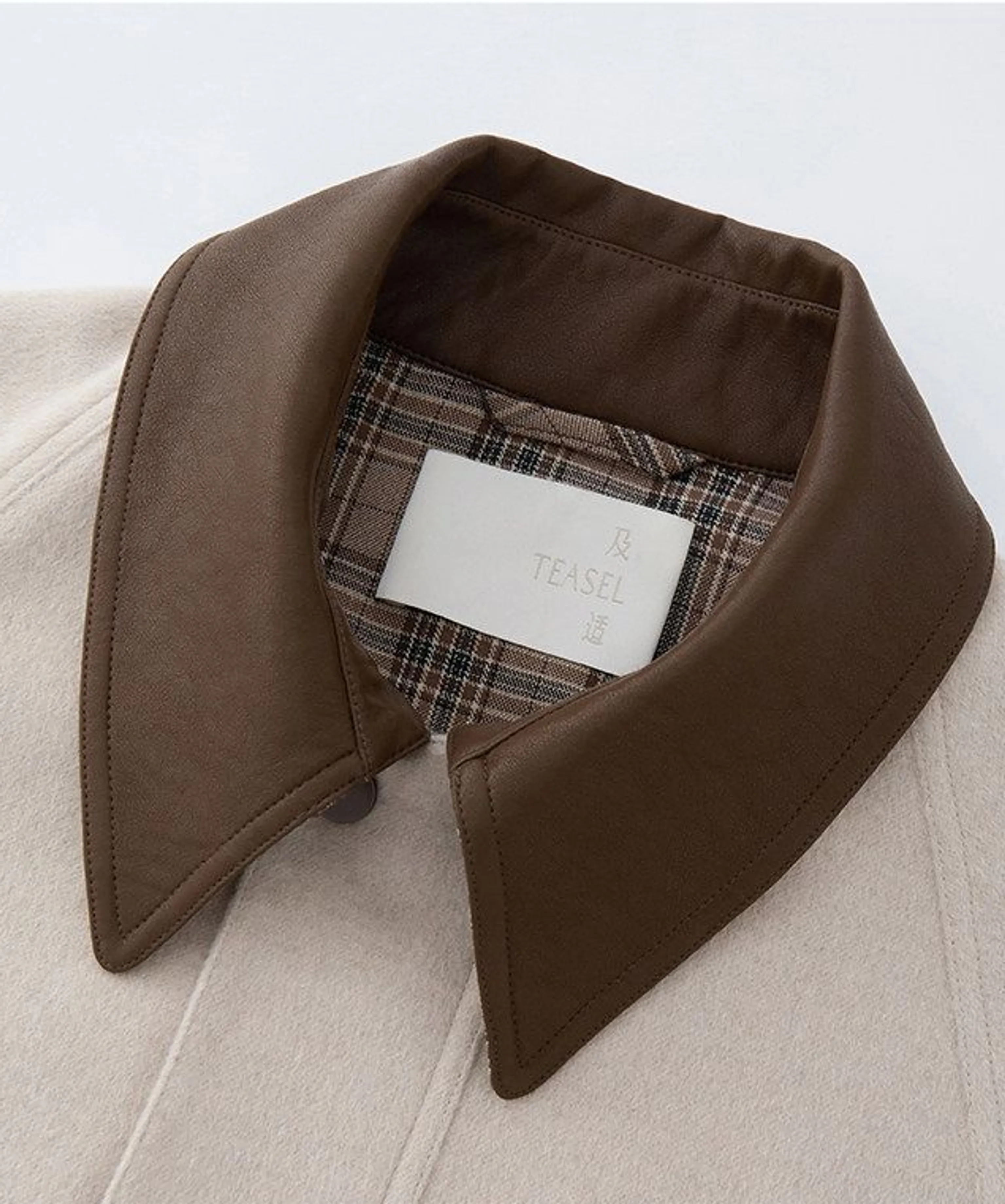 Contrast Collar Short Barn Jacket - Image 6